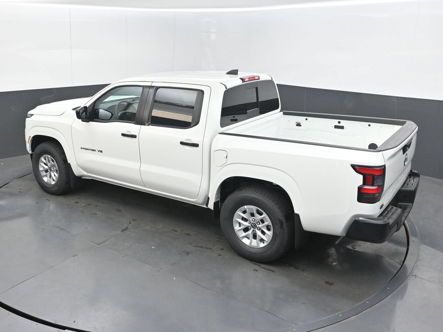 2027 Nissan FRONTIER S