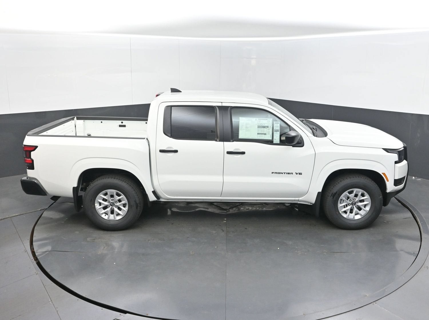 2027 Nissan FRONTIER S
