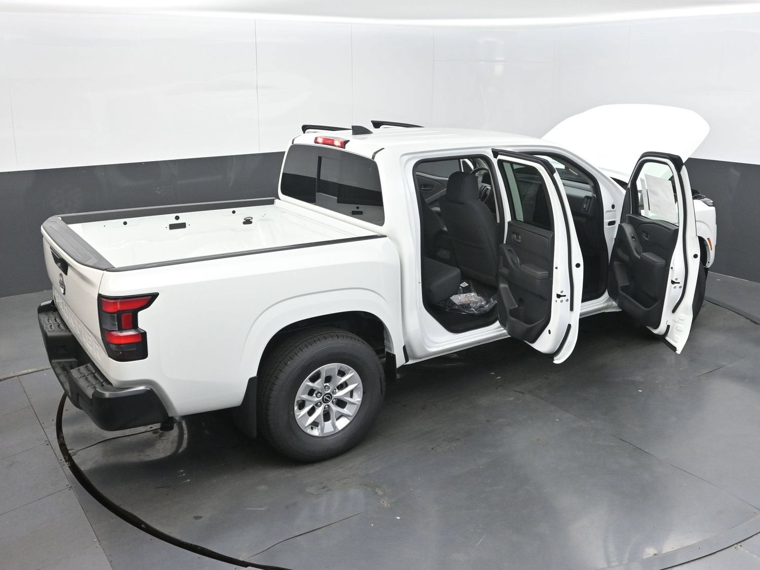 2027 Nissan FRONTIER S