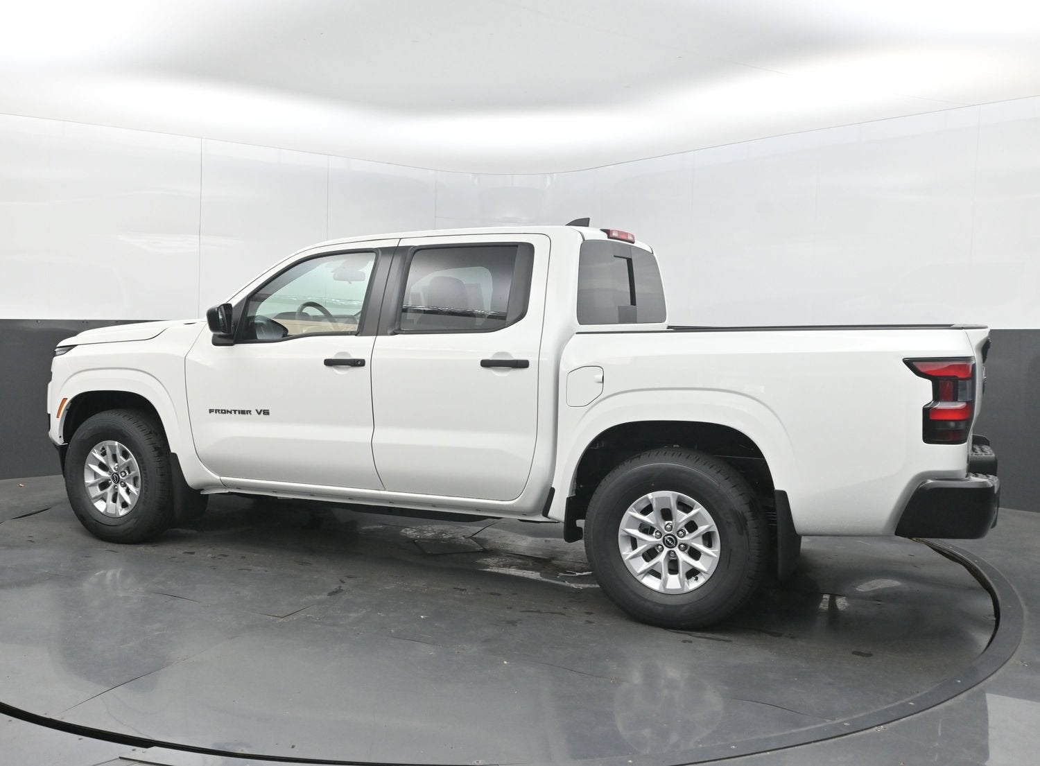 2027 Nissan FRONTIER S
