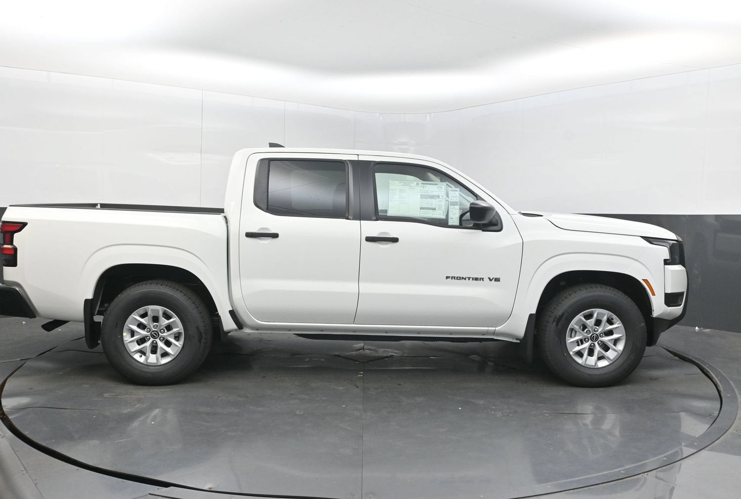 2027 Nissan FRONTIER S