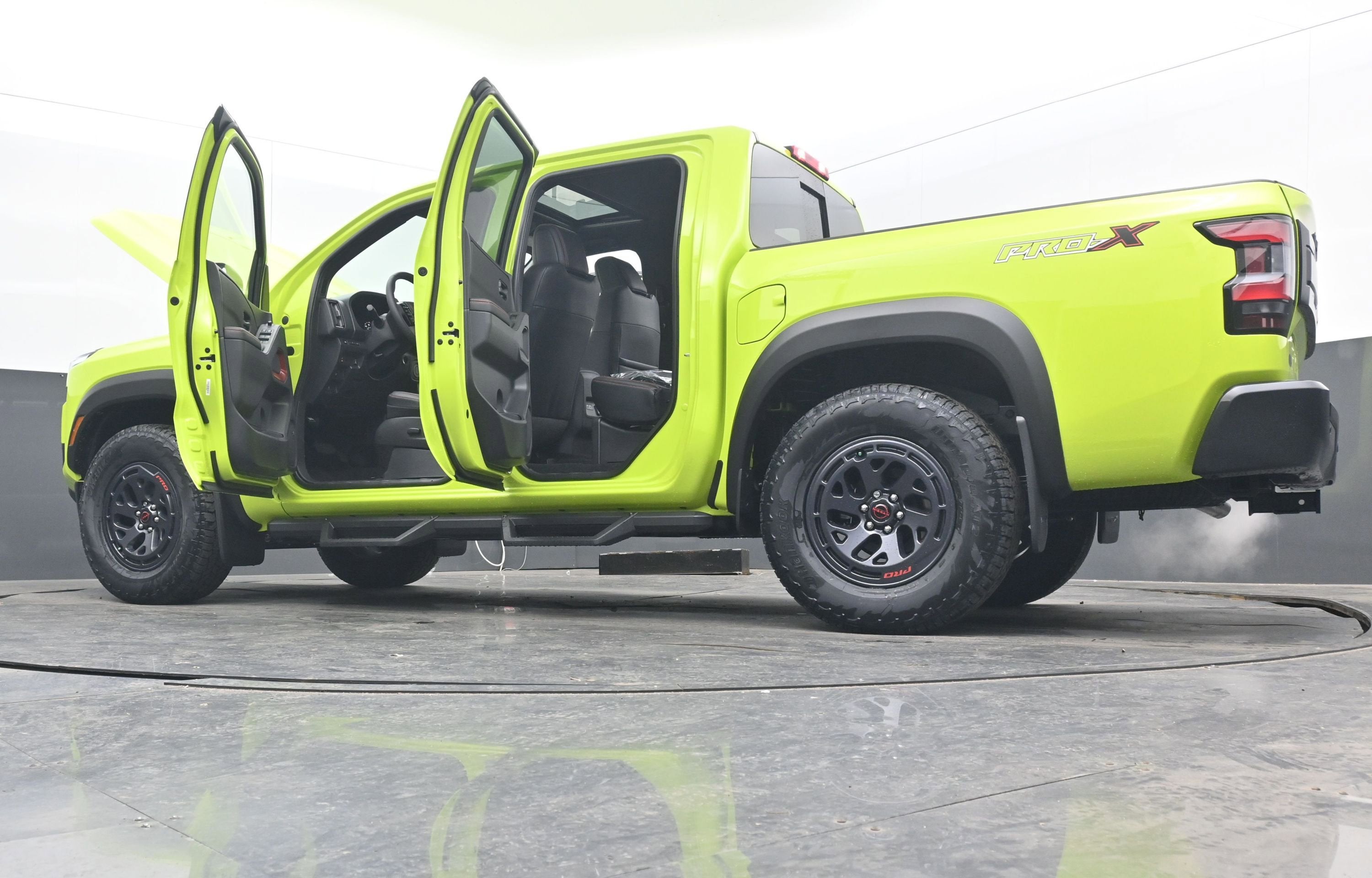 2026 Nissan FRONTIER PRO-X