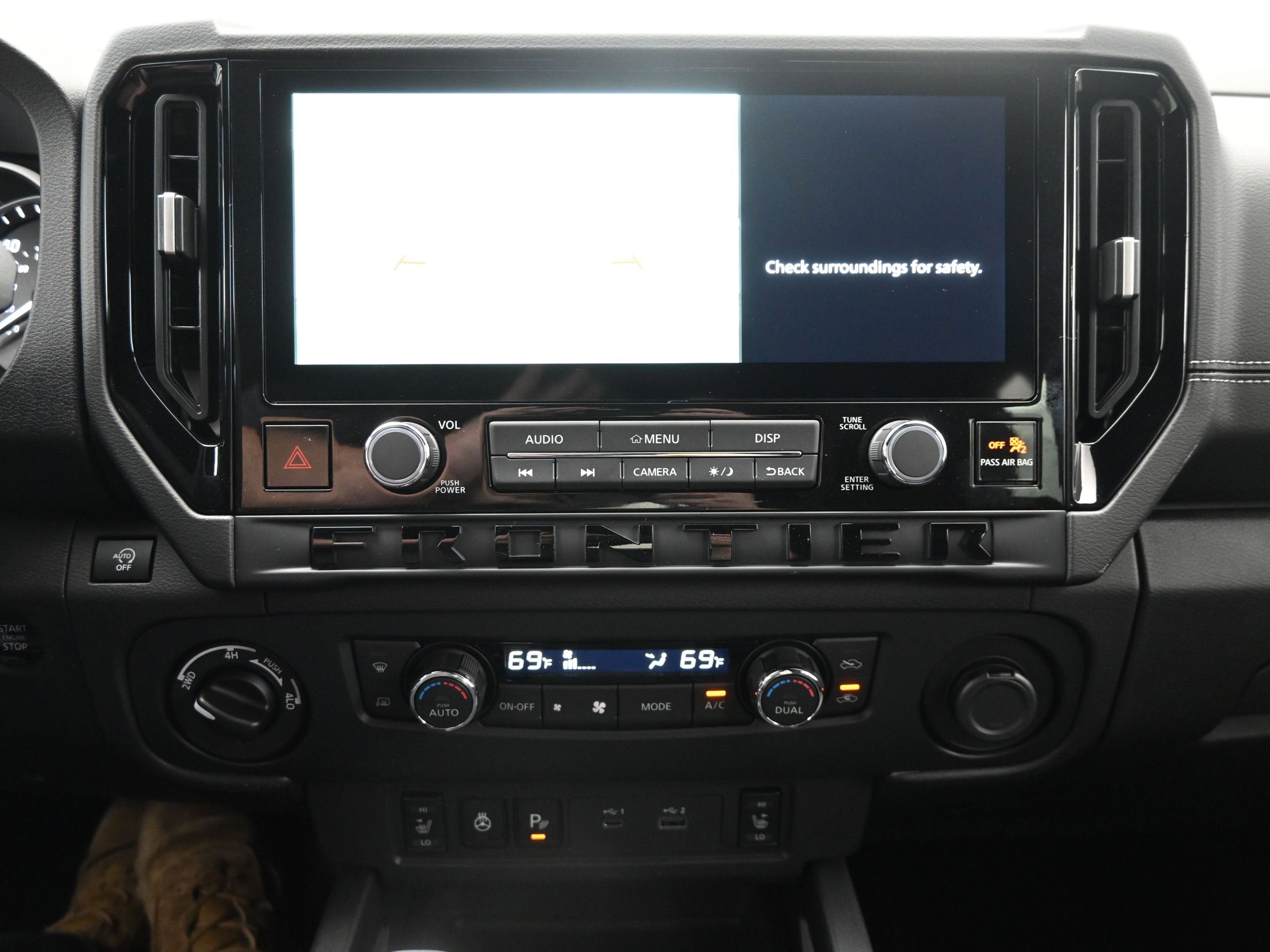 2026 Nissan FRONTIER SV