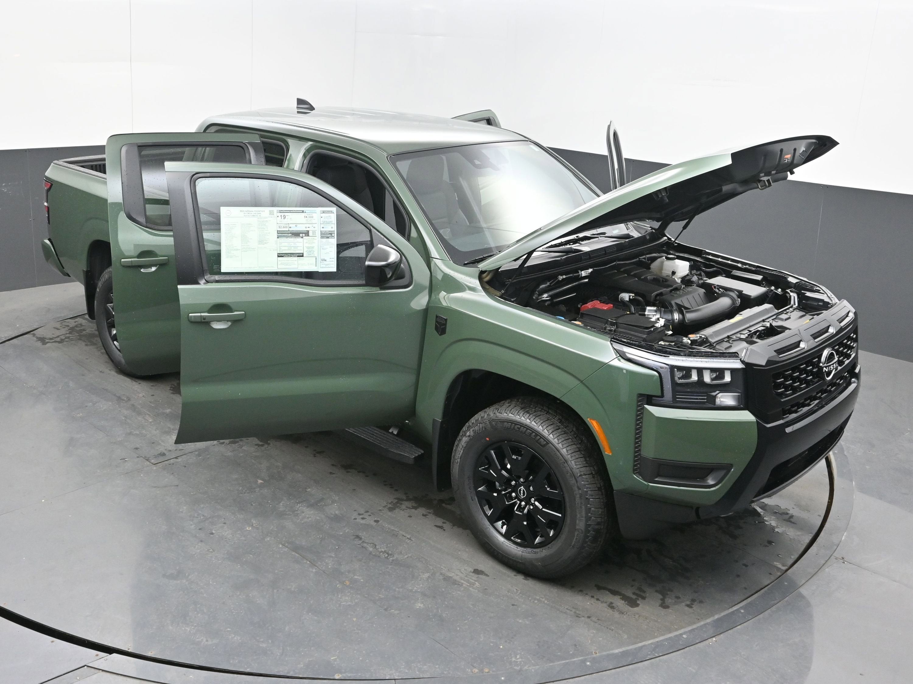 2026 Nissan FRONTIER SV