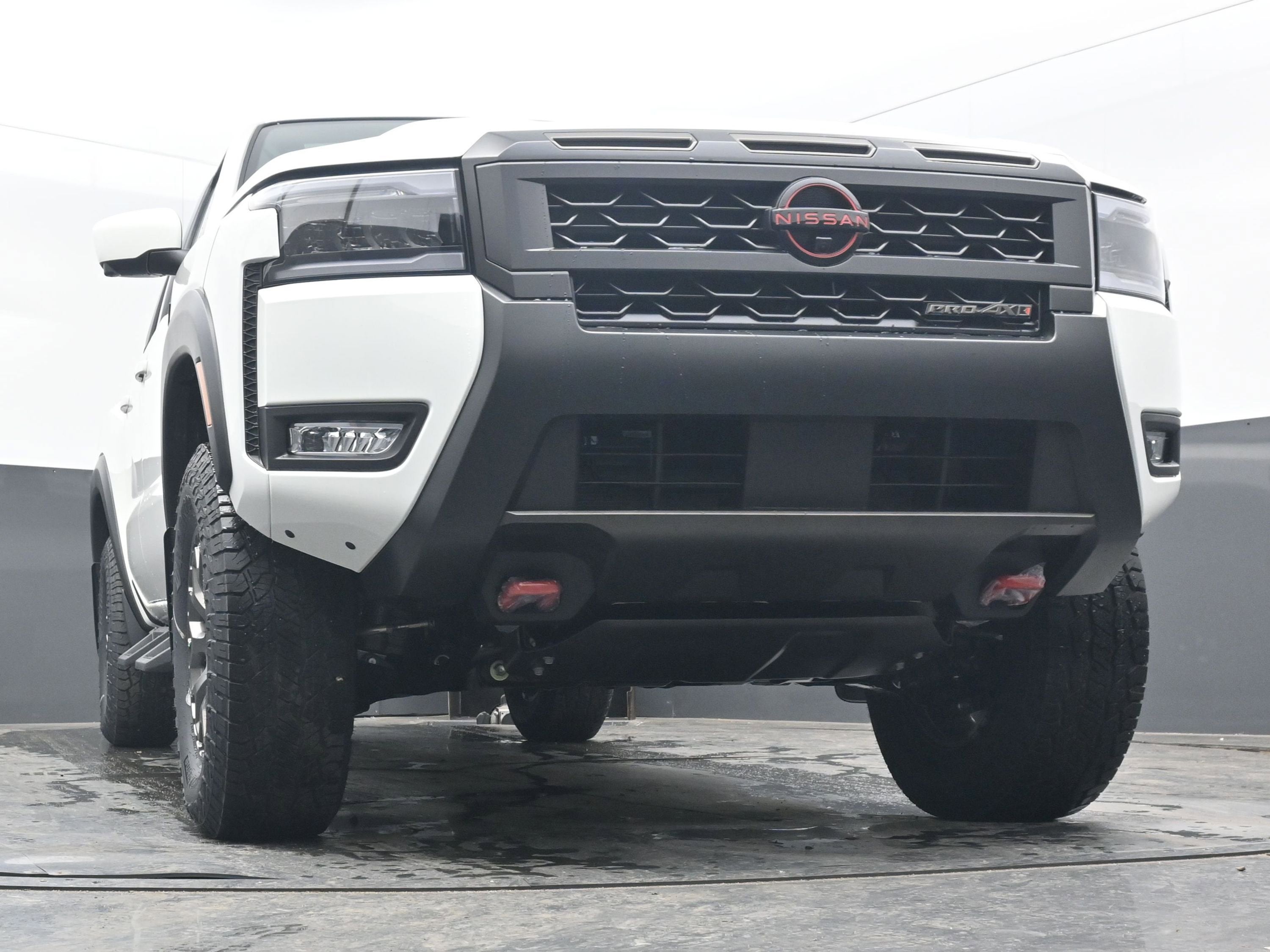 2026 Nissan FRONTIER PRO-4X w/R Package