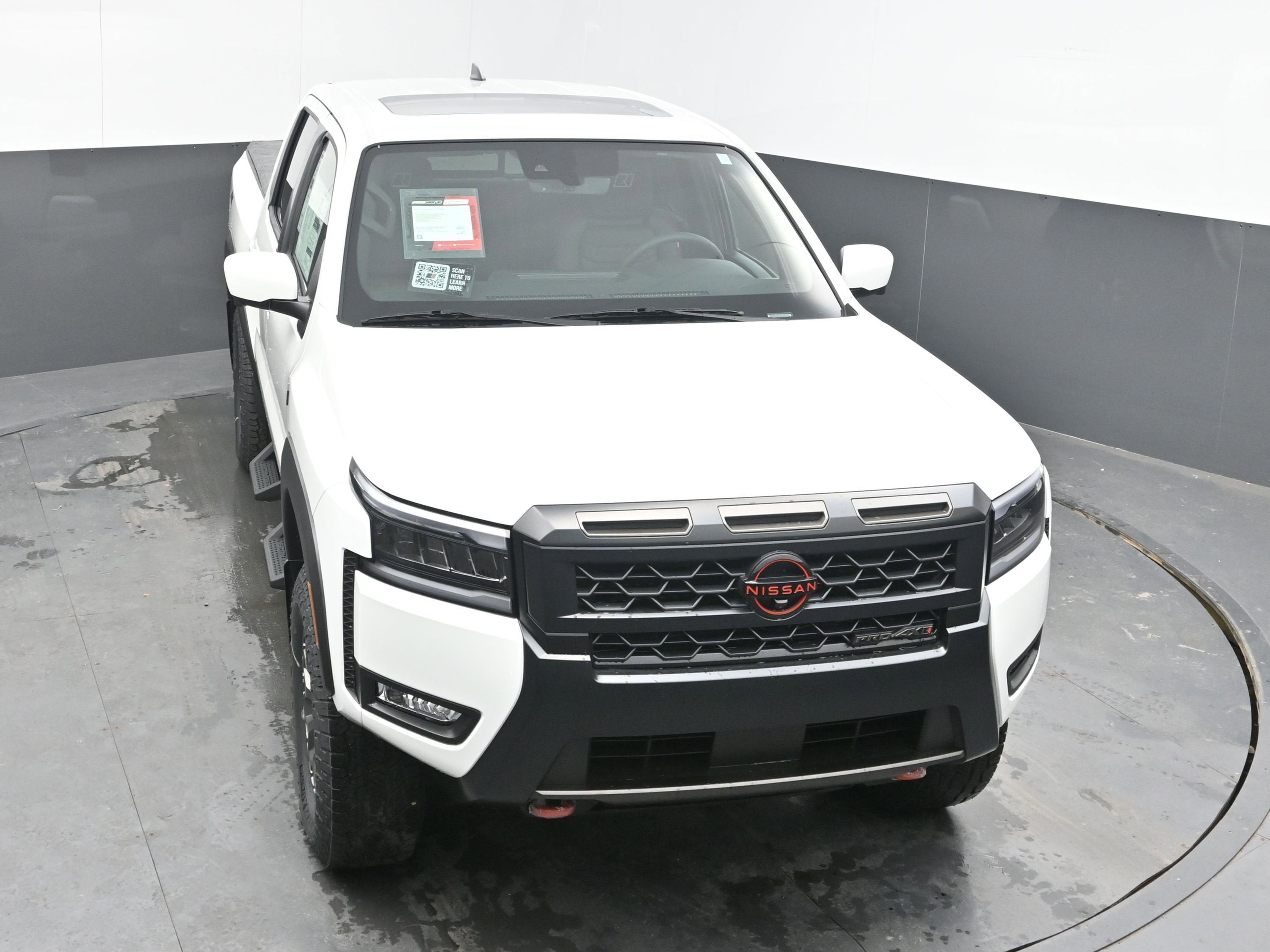 2026 Nissan FRONTIER PRO-4X w/R Package