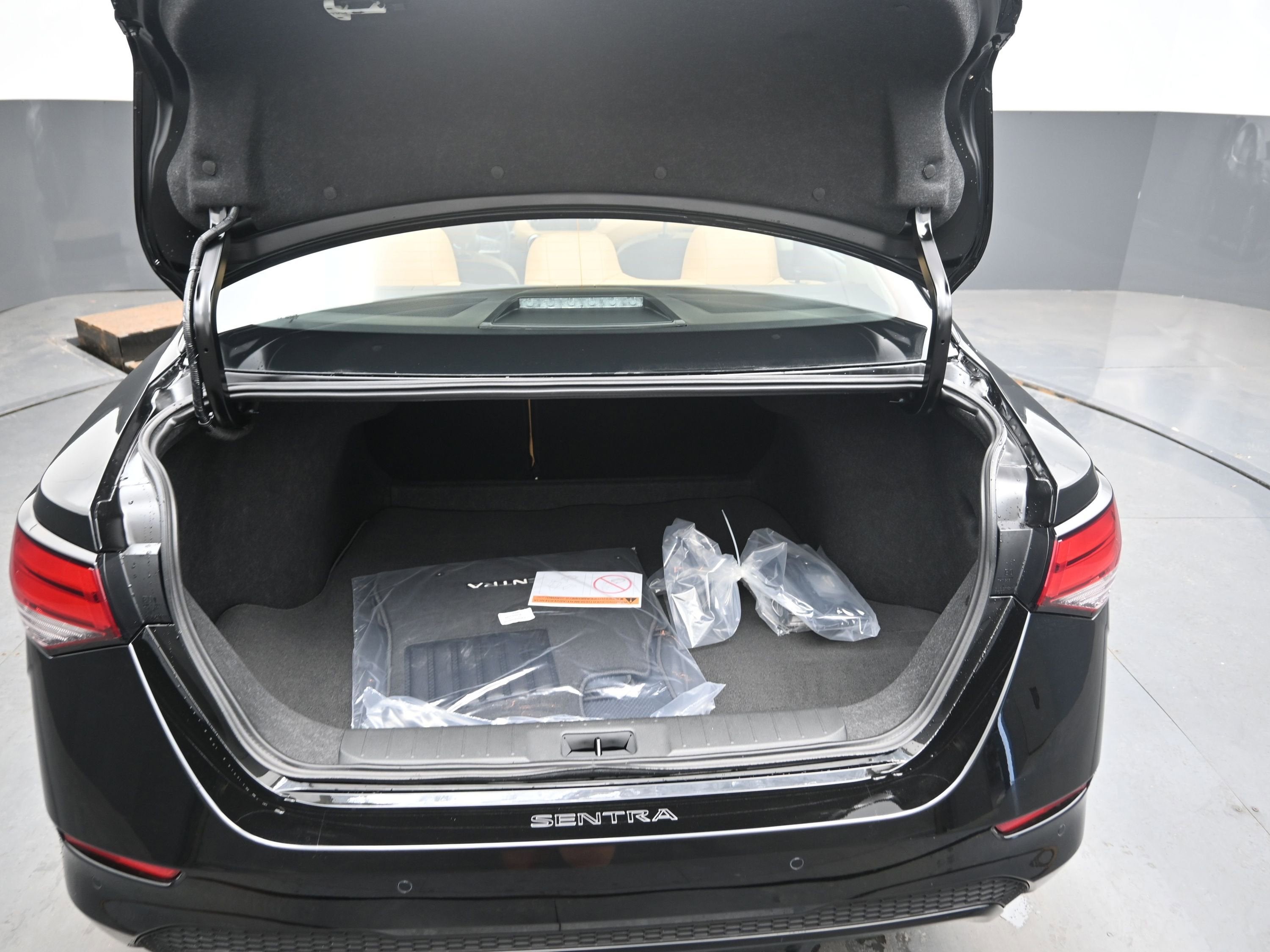 2025 Nissan SENTRA SV PREMIUM