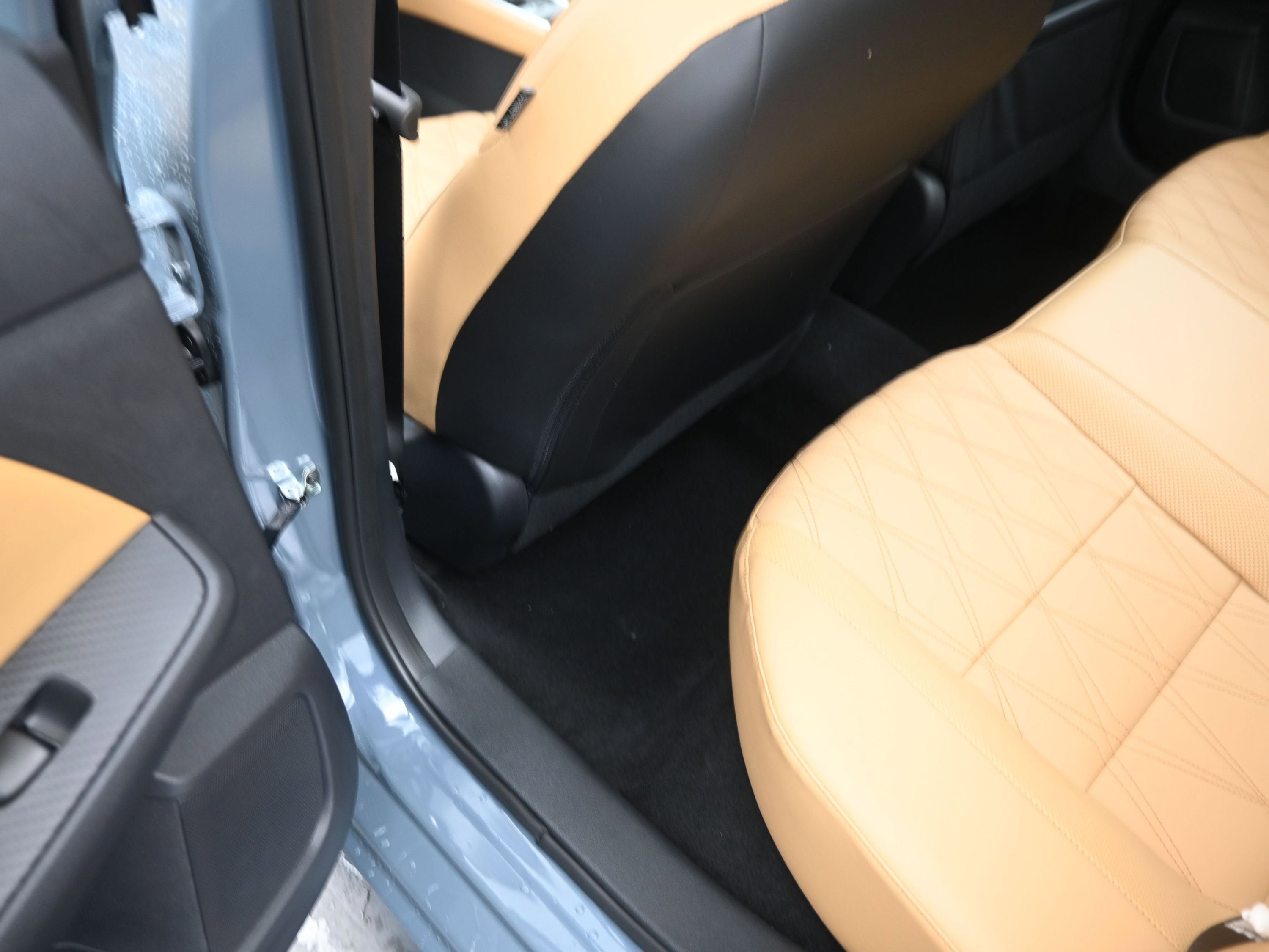 2025 Nissan SENTRA SV PREMIUM