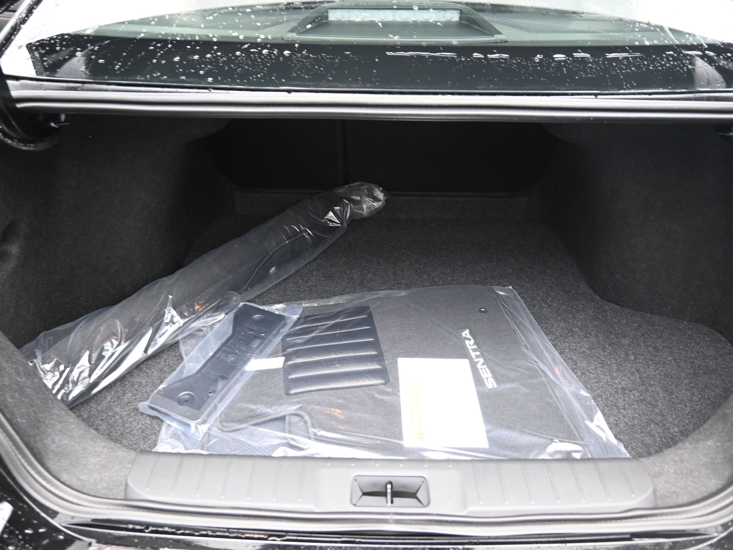 2025 Nissan SENTRA SR PREMIUM