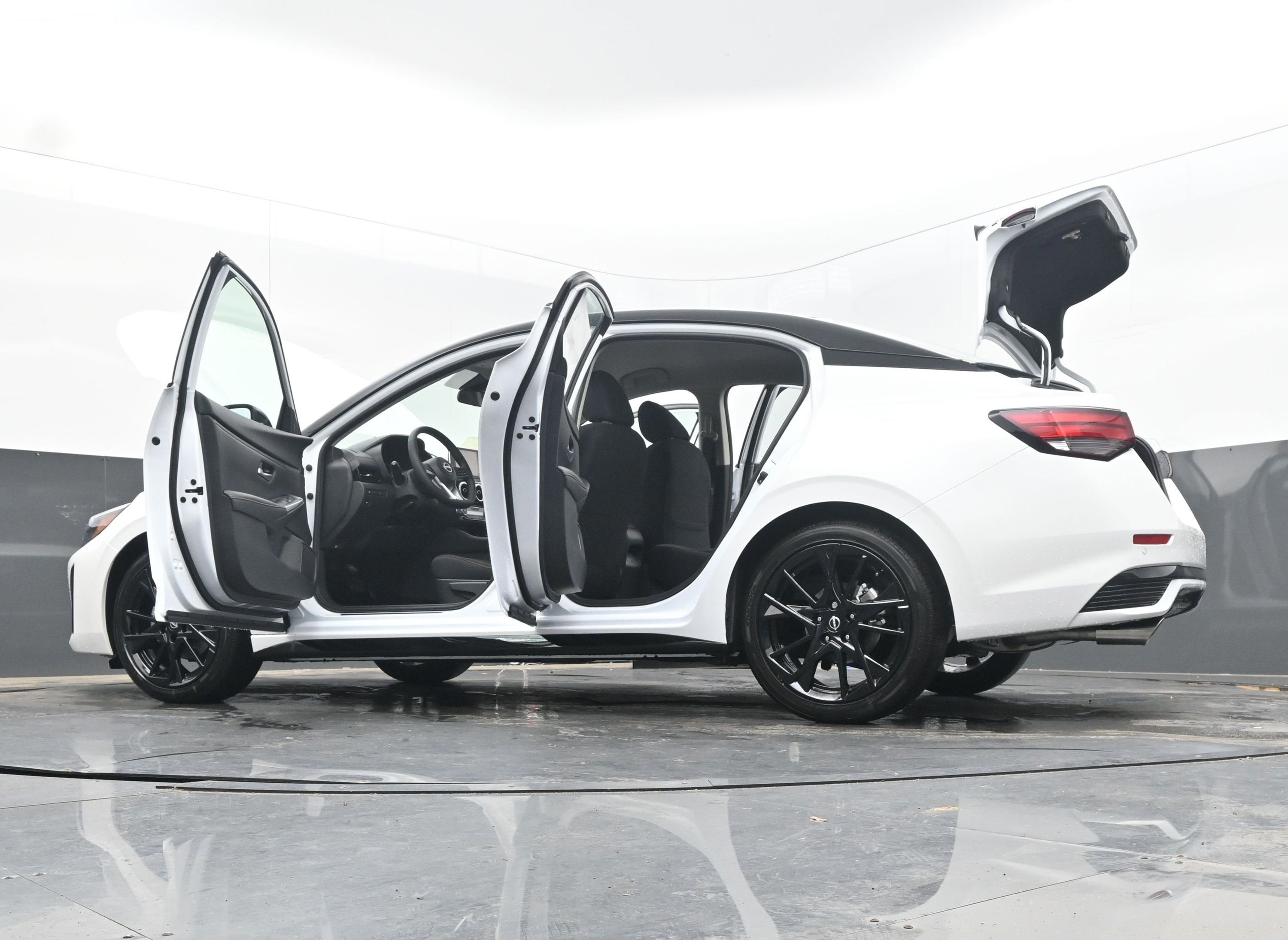 2025 Nissan SENTRA SR MIDNIGHT