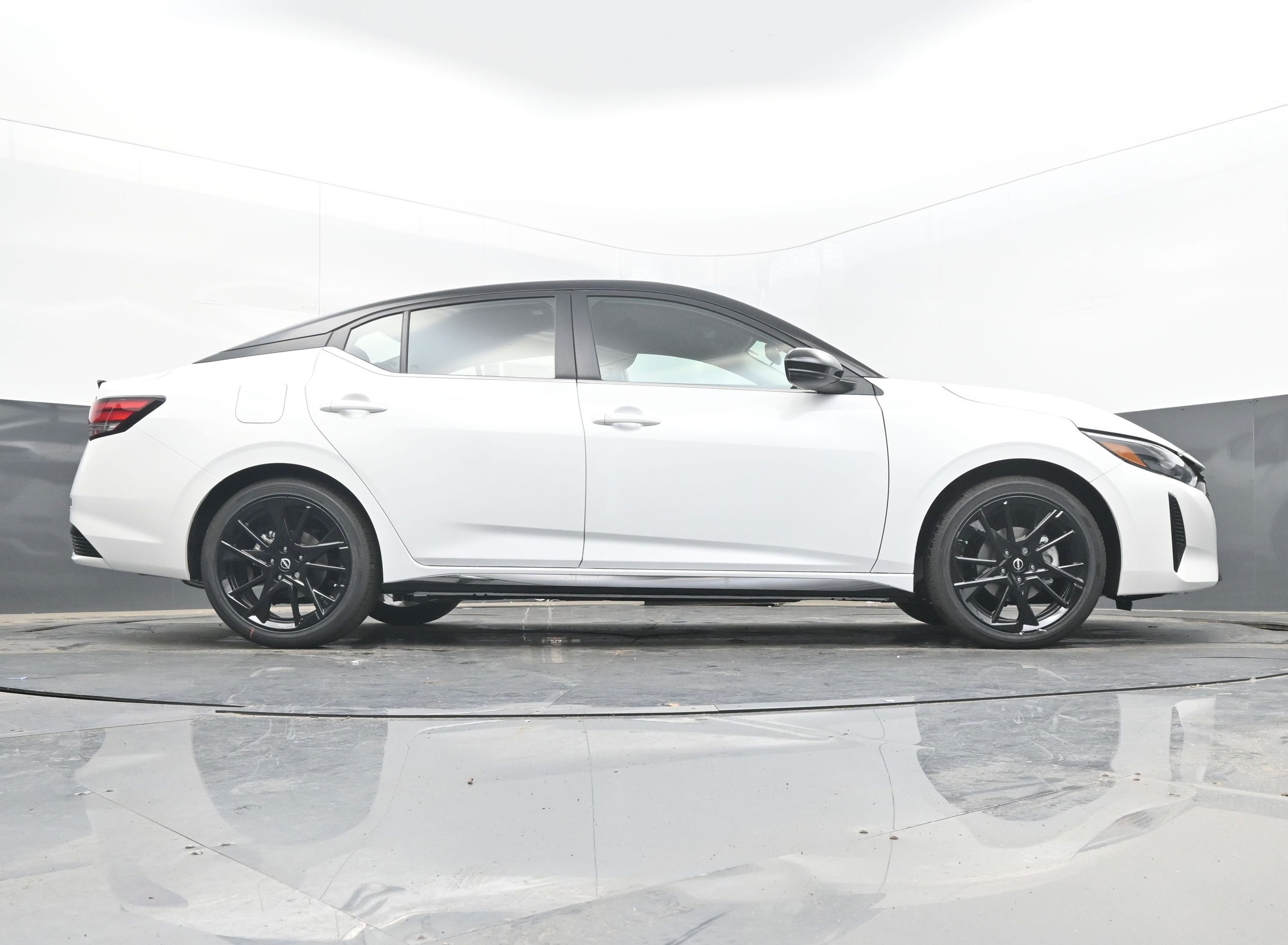 2025 Nissan SENTRA SR MIDNIGHT