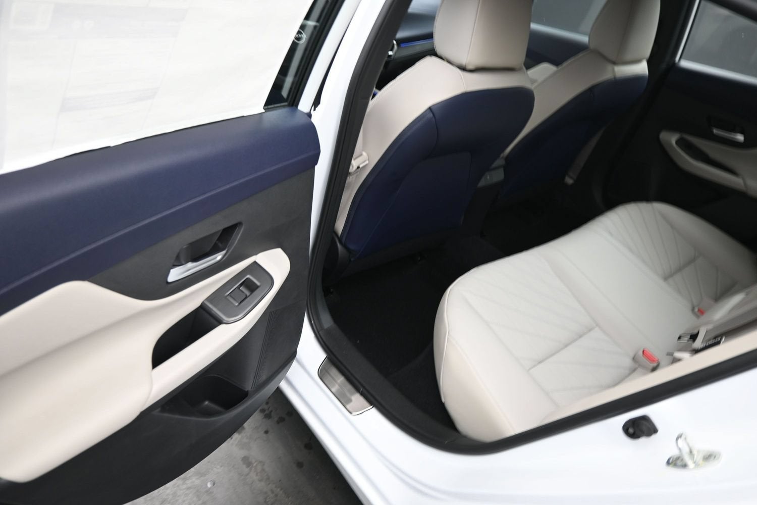 2026 Nissan SENTRA SL