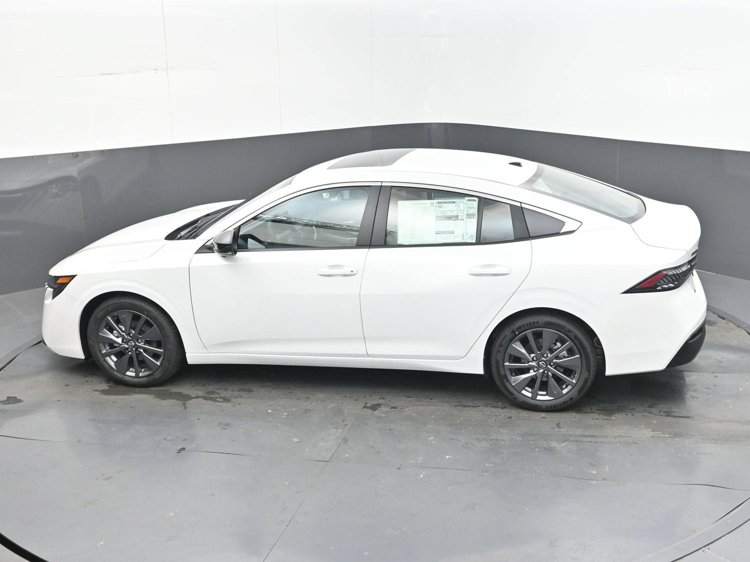 2026 Nissan SENTRA SL