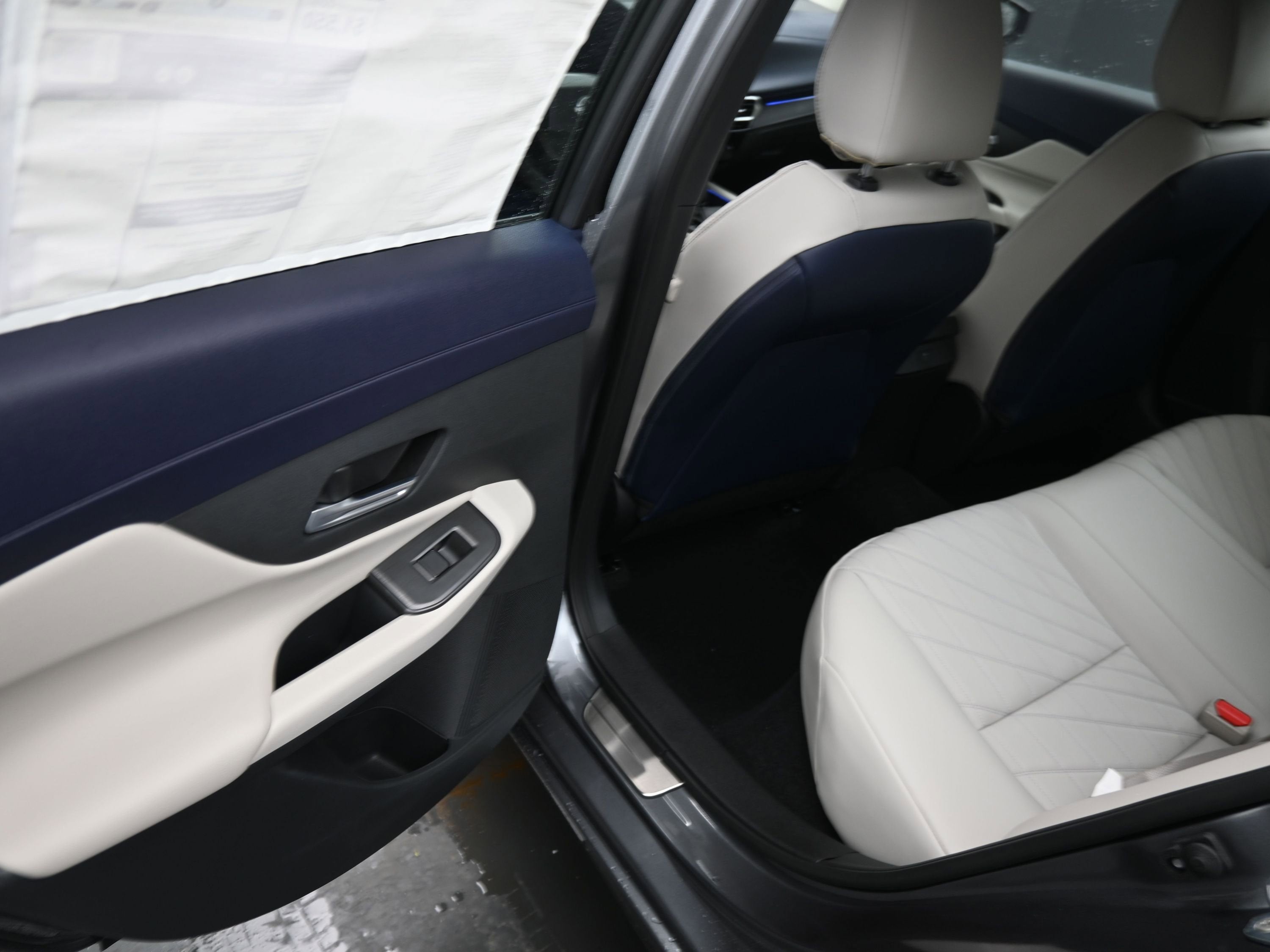 2026 Nissan SENTRA SL