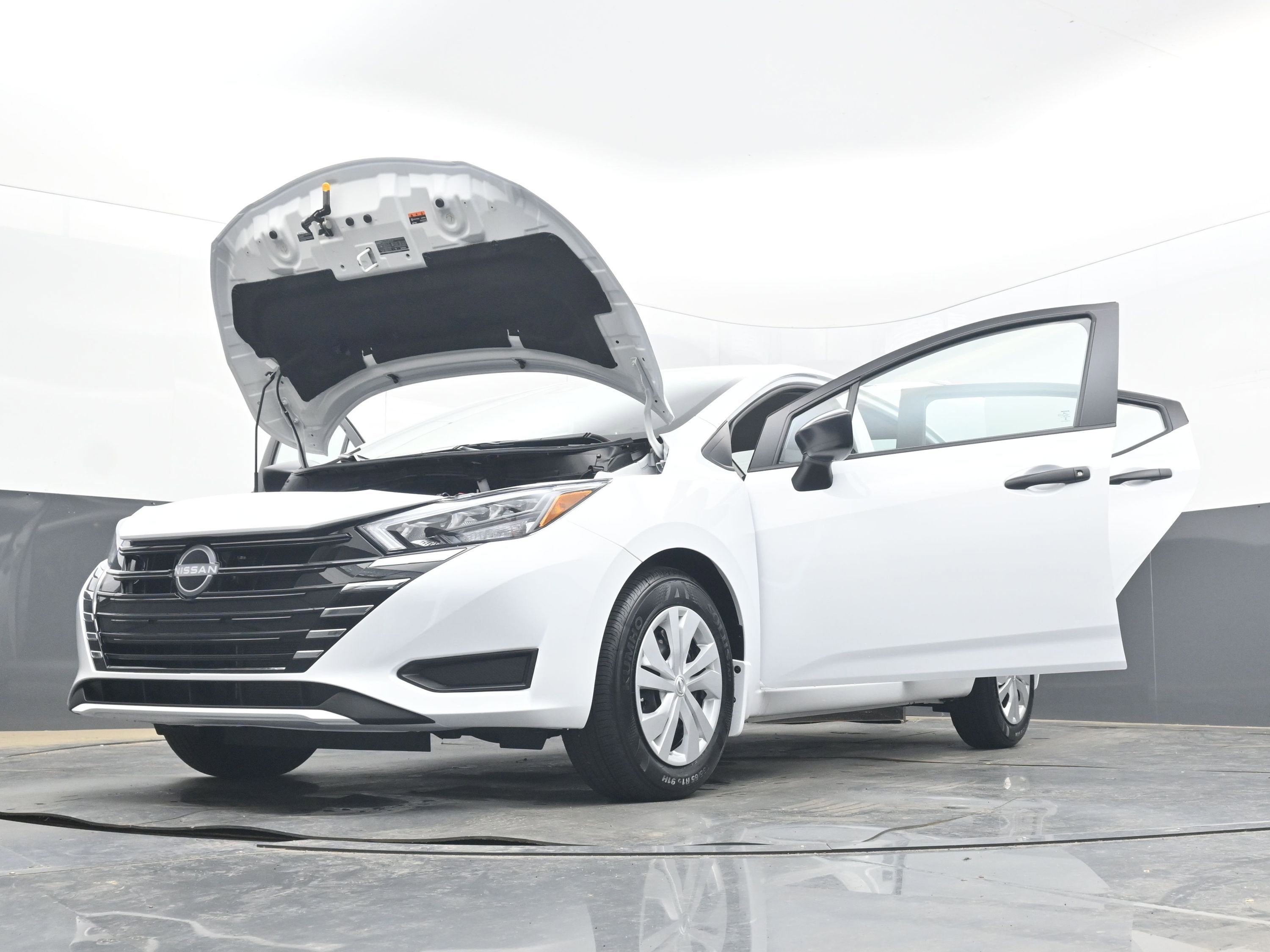 2025 Nissan Versa S