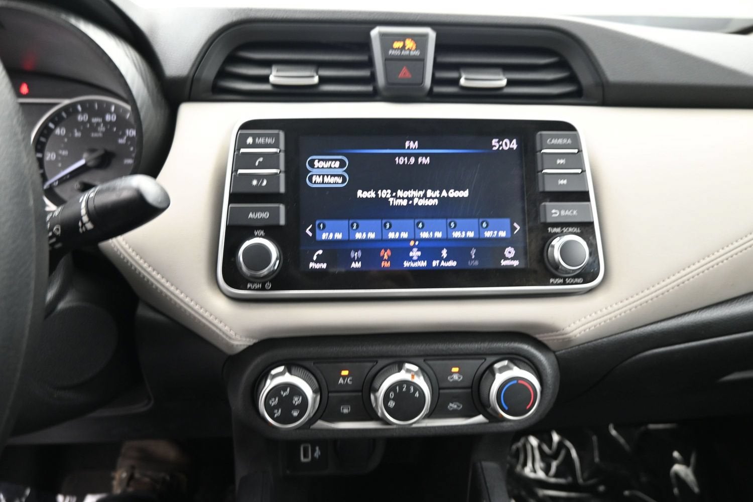 2020 Nissan Versa SV