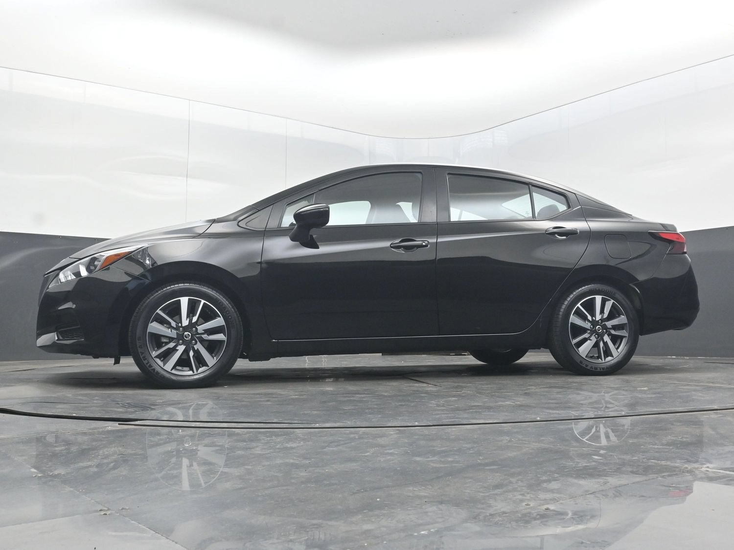 2020 Nissan Versa SV