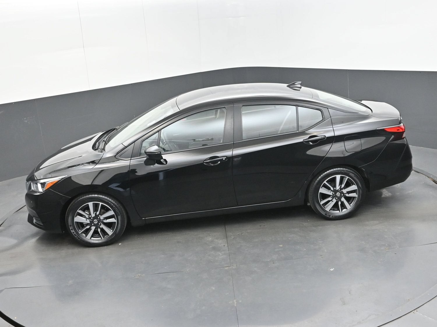 2020 Nissan Versa SV