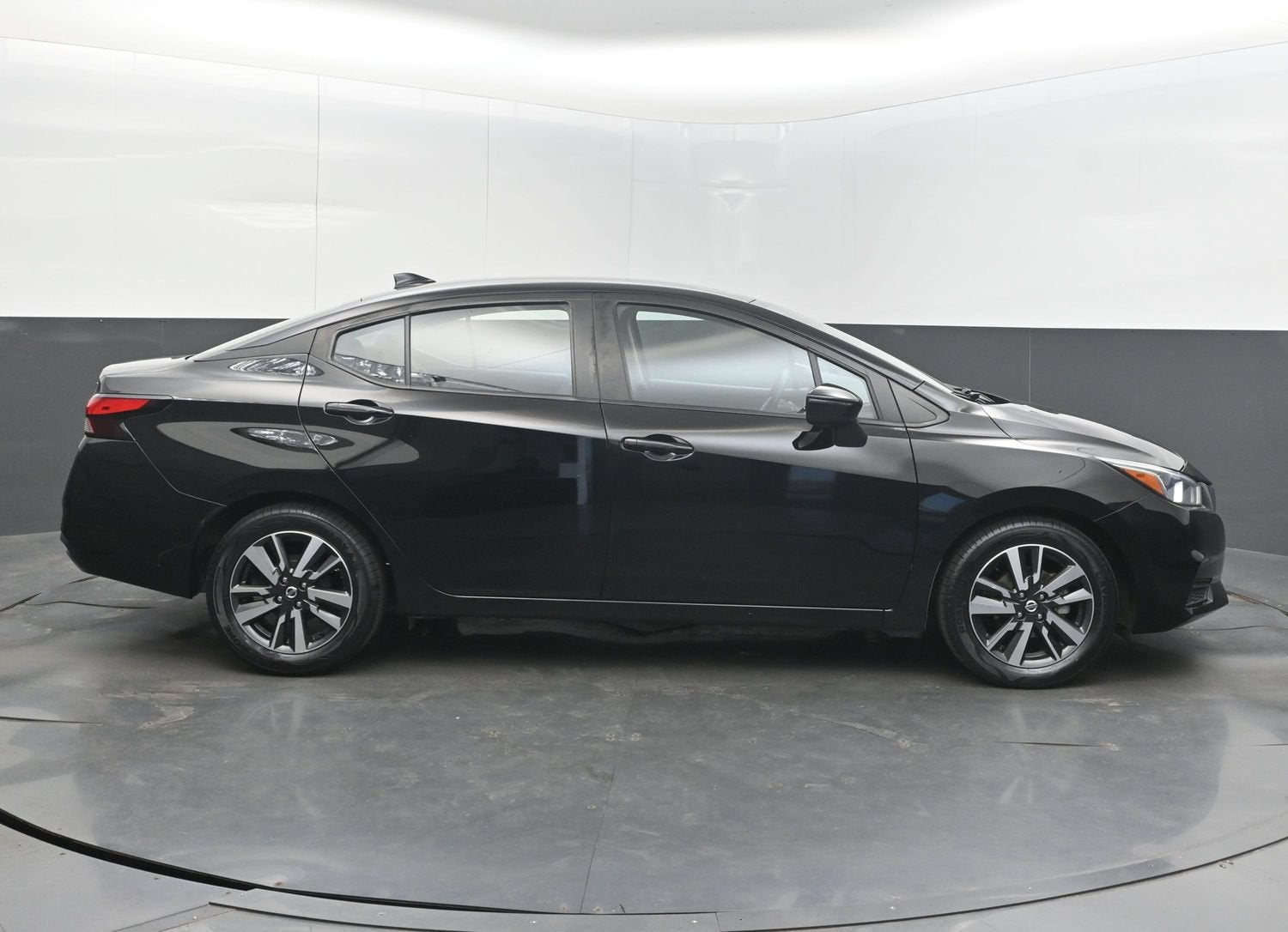 2020 Nissan Versa SV