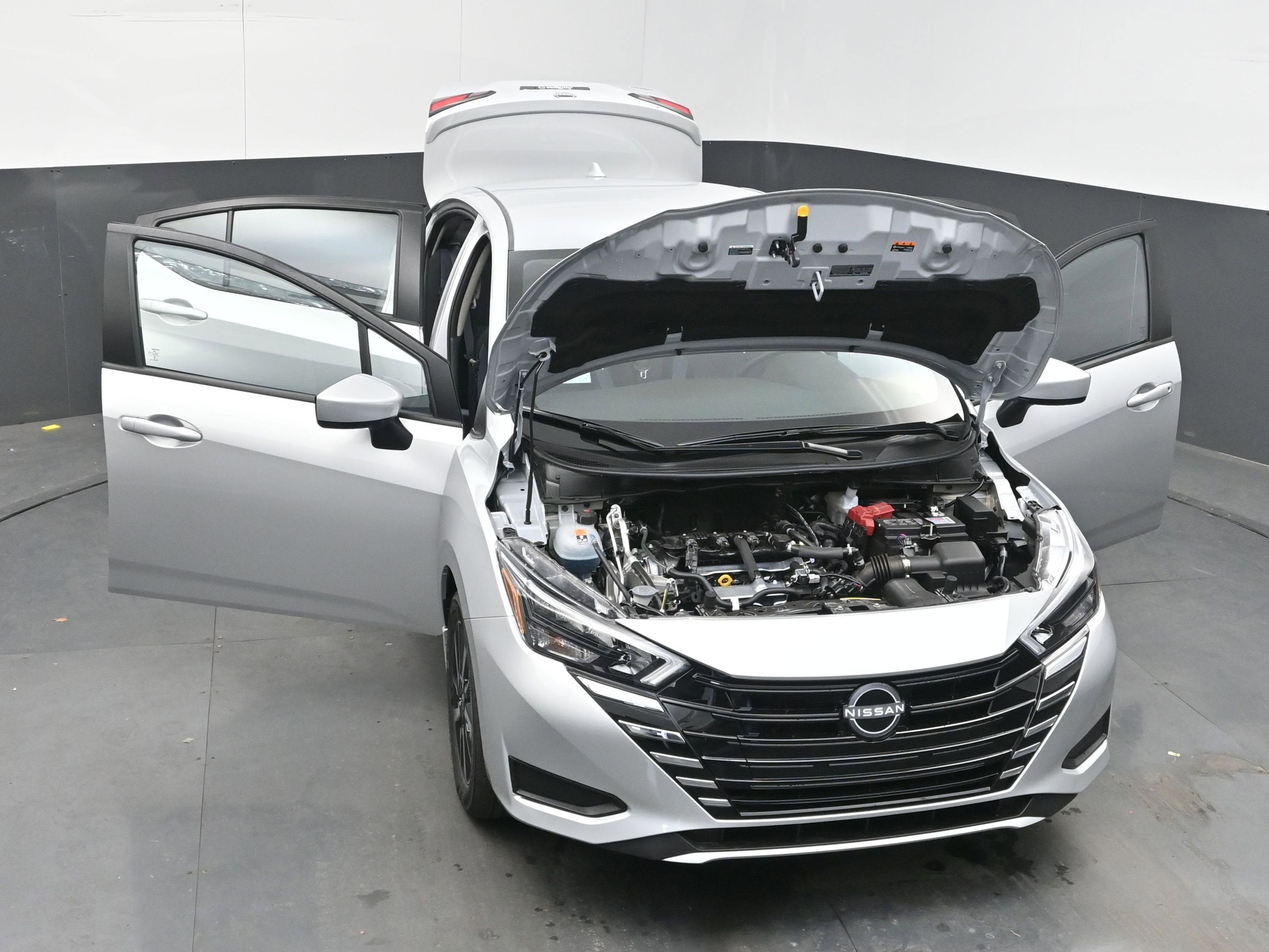 2025 Nissan VERSA SV