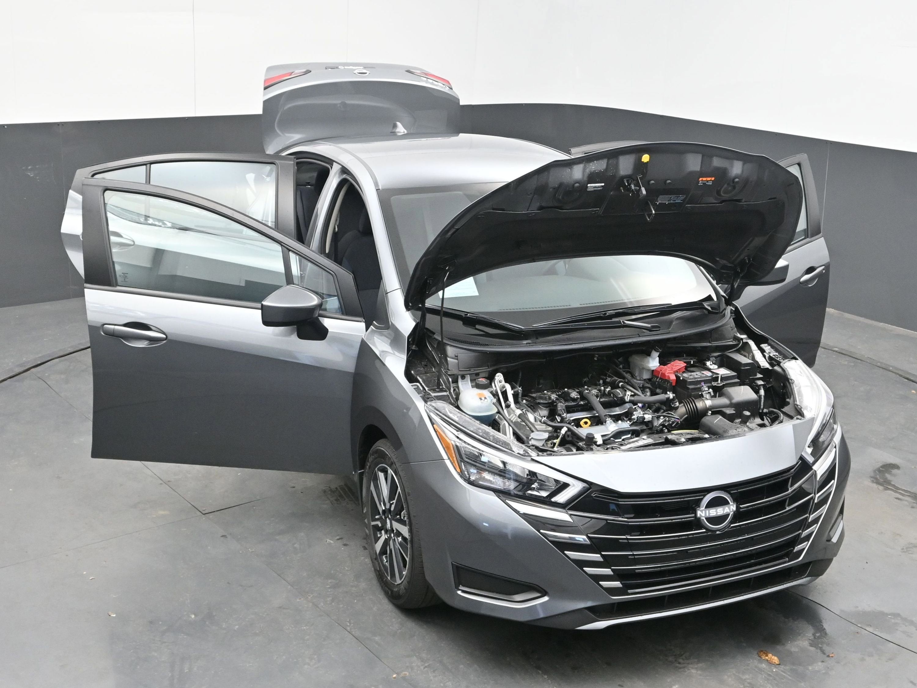 2025 Nissan VERSA SV