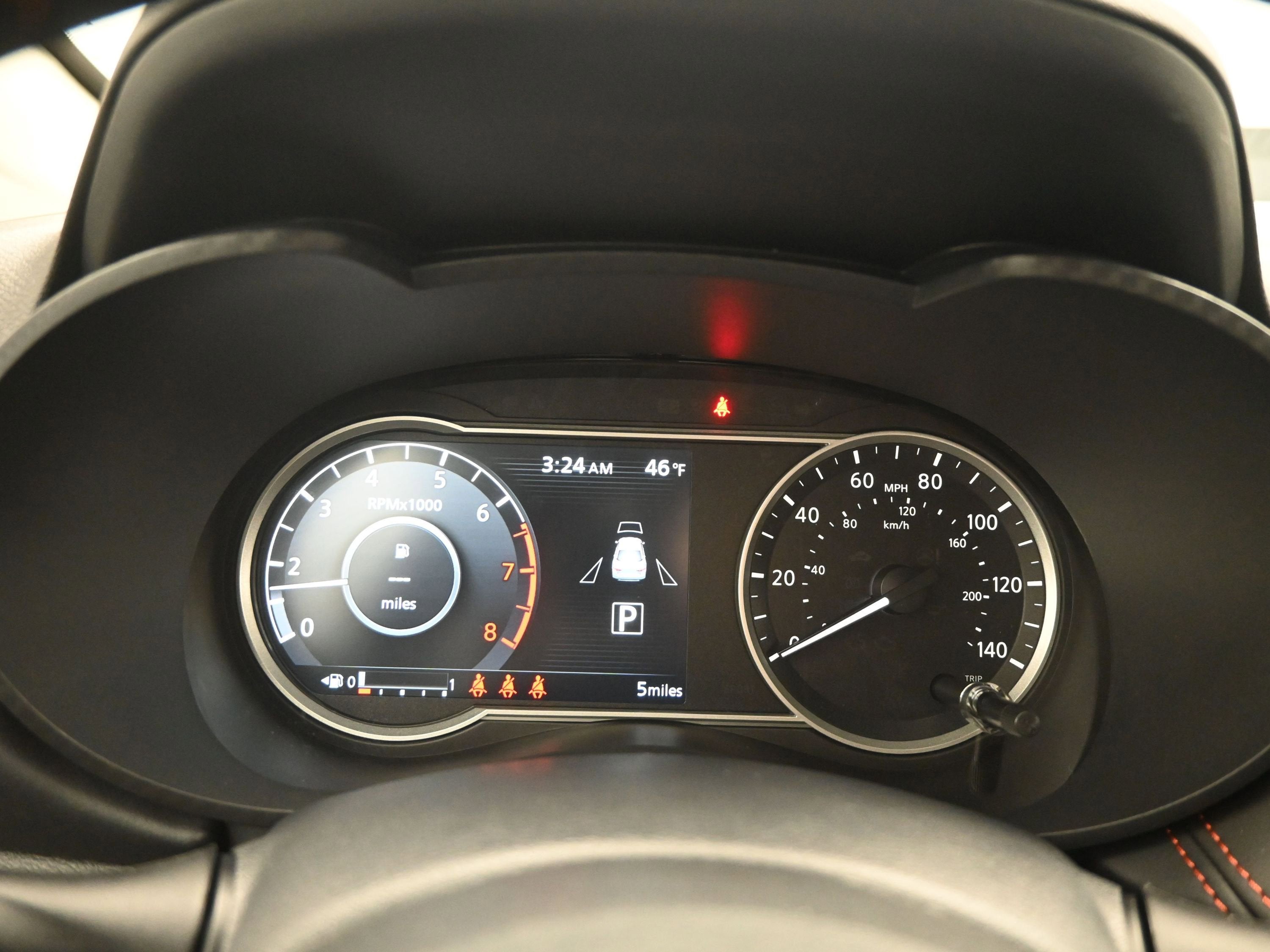 2025 Nissan VERSA SR