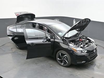 2025 Nissan VERSA SR