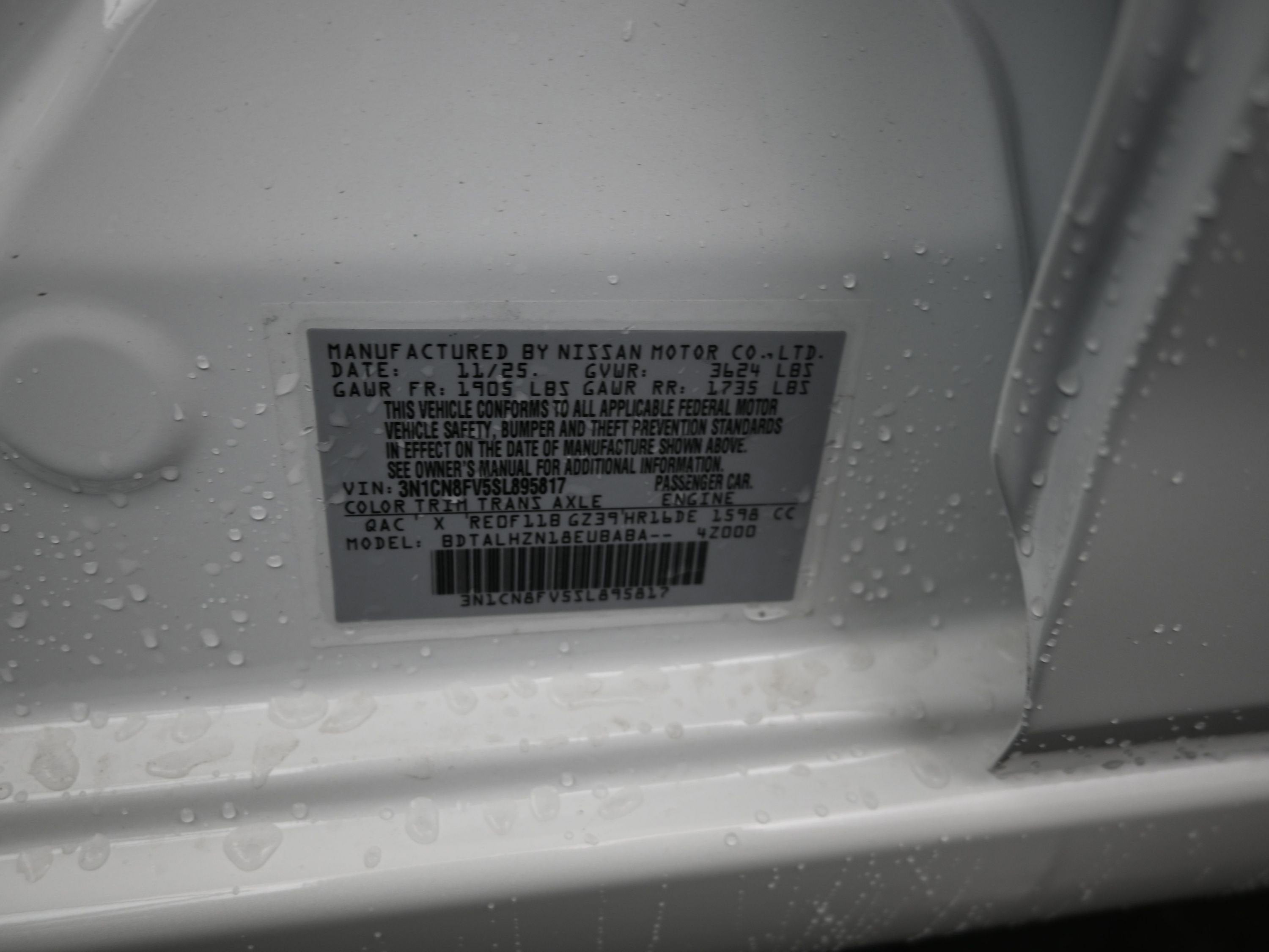 2025 Nissan VERSA SR