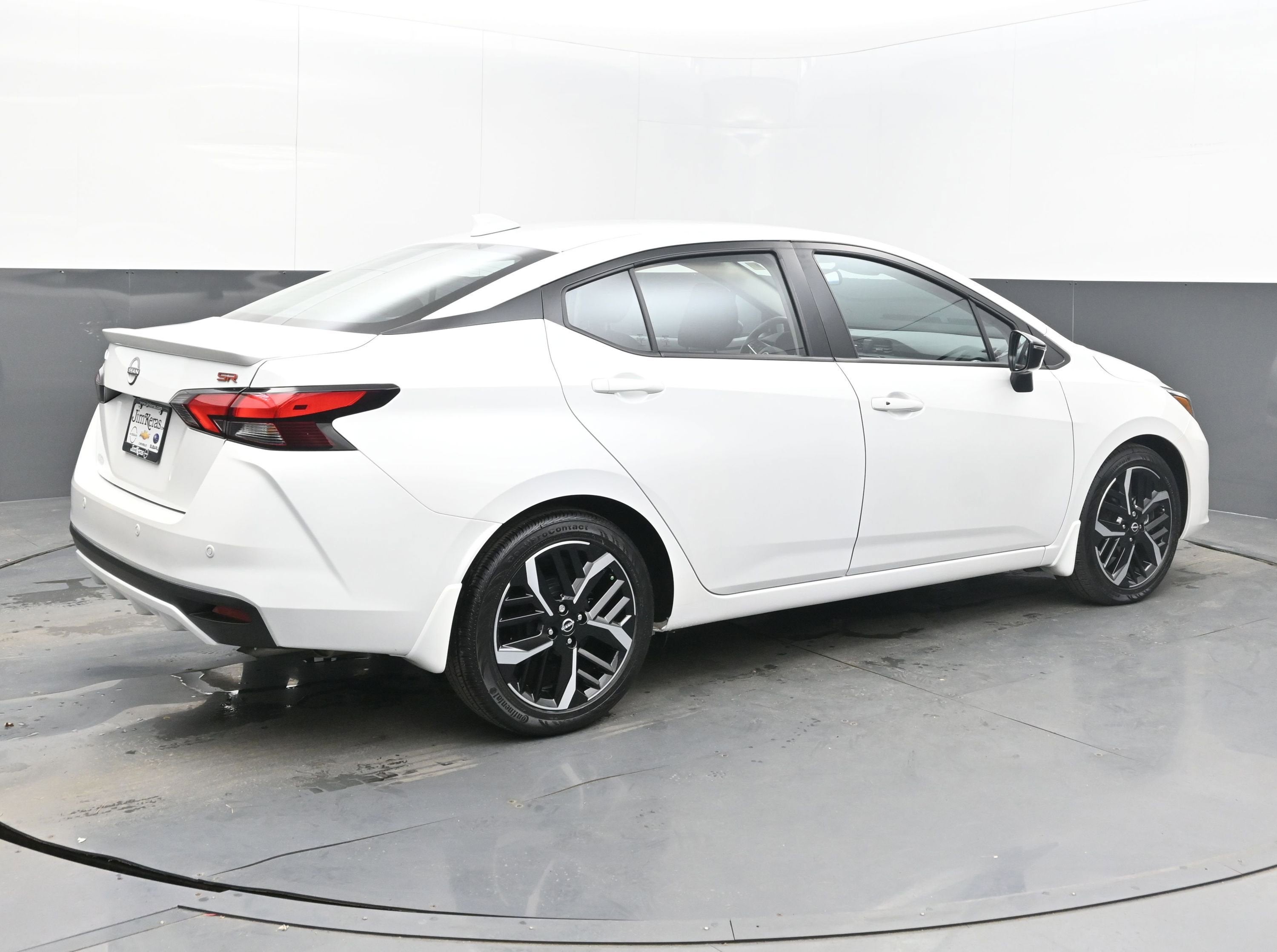 2025 Nissan Versa SR