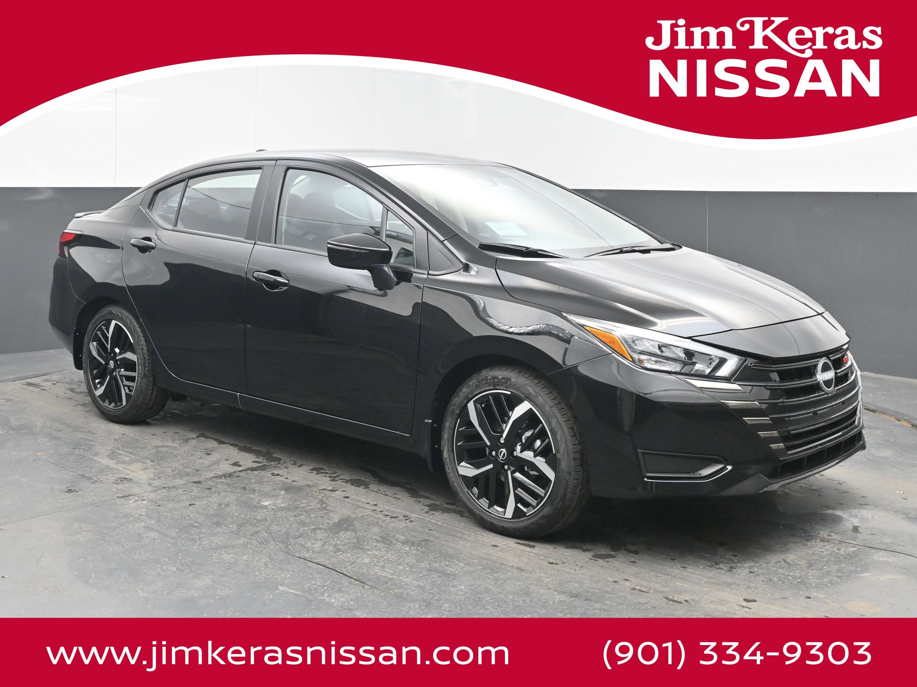 2025 Nissan VERSA SR