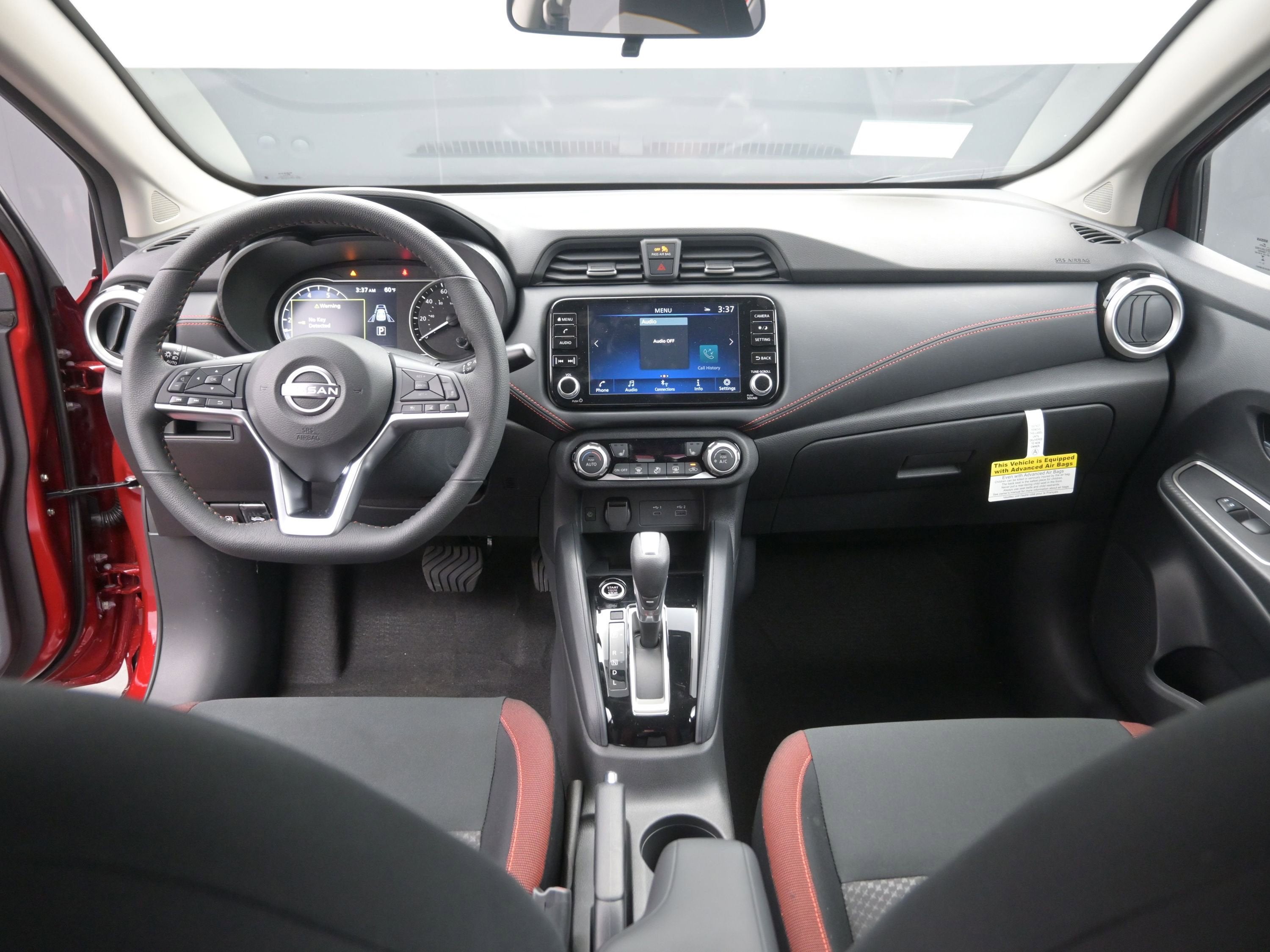 2025 Nissan VERSA SR