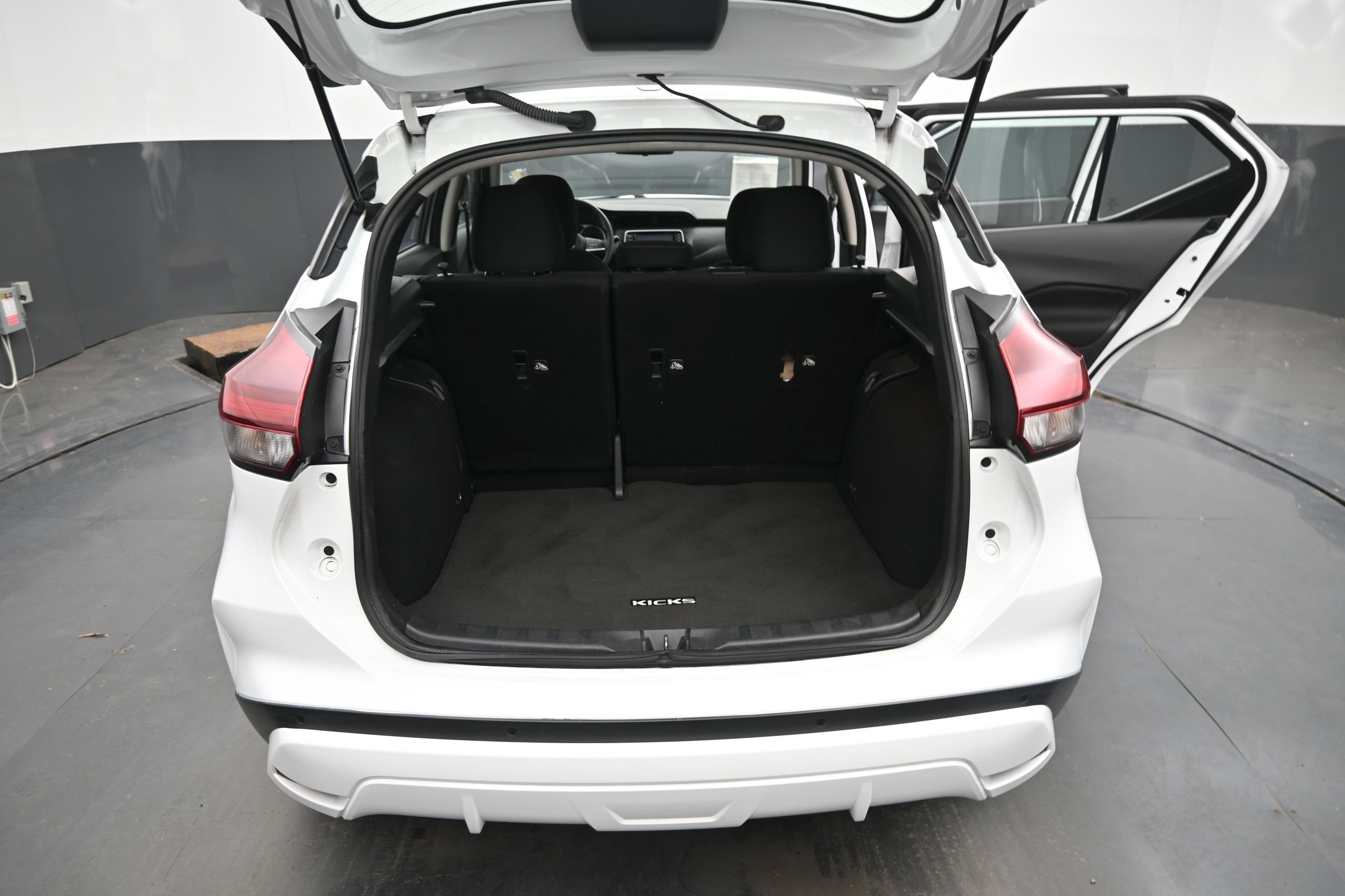 2021 Nissan Kicks S