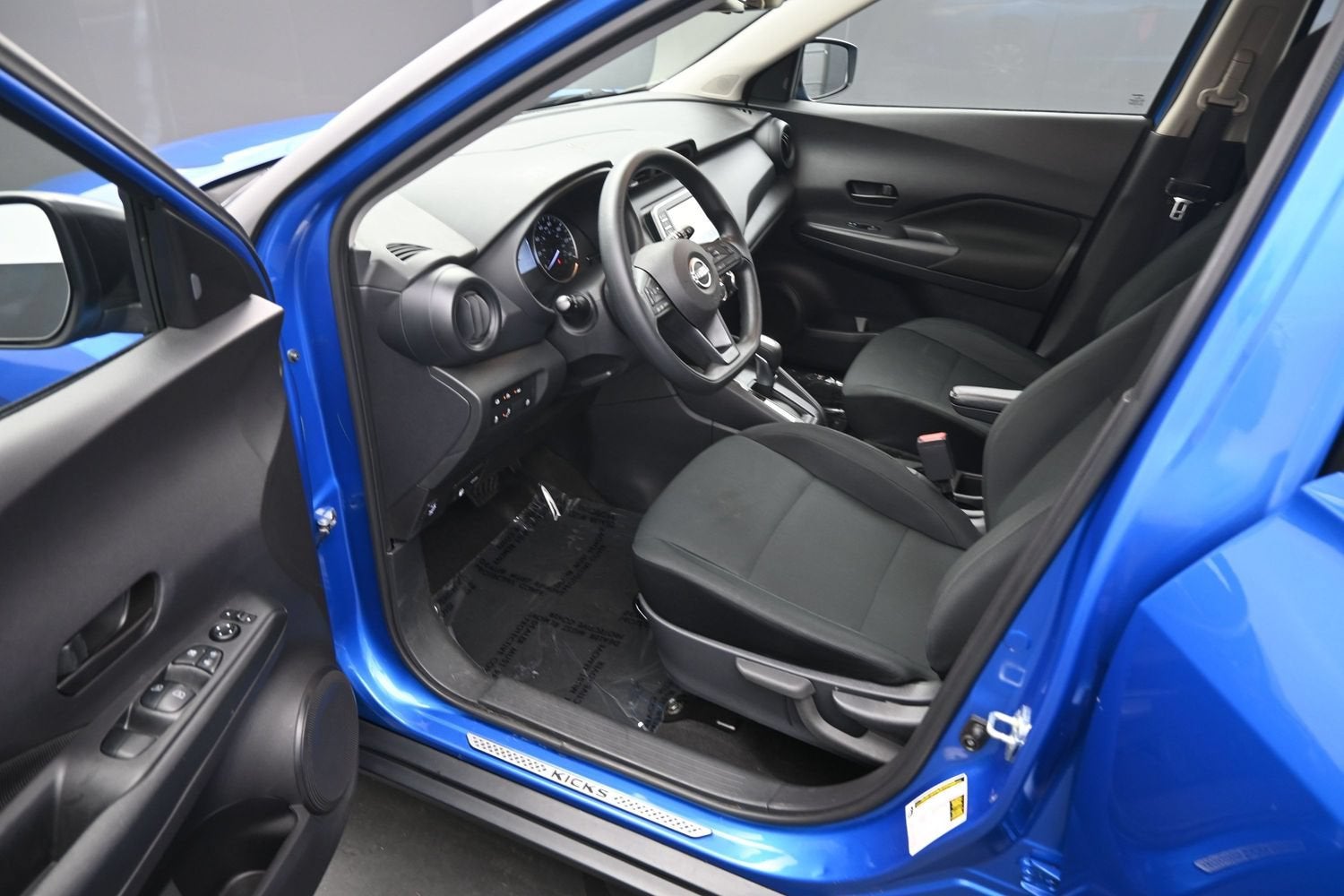 2023 Nissan Kicks S
