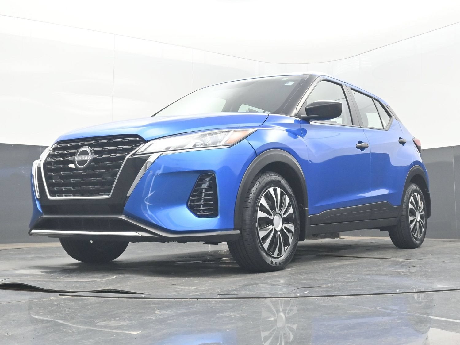 2023 Nissan Kicks S