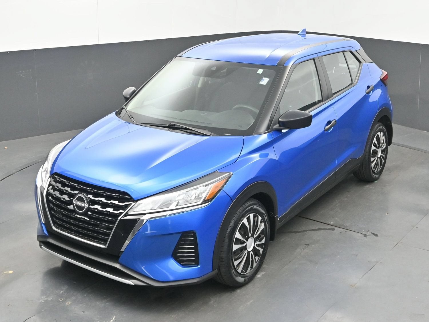 2023 Nissan Kicks S