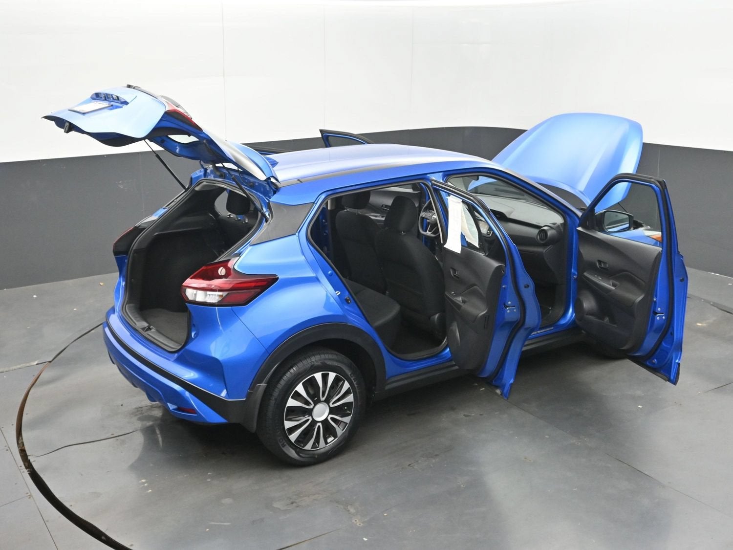 2023 Nissan Kicks S