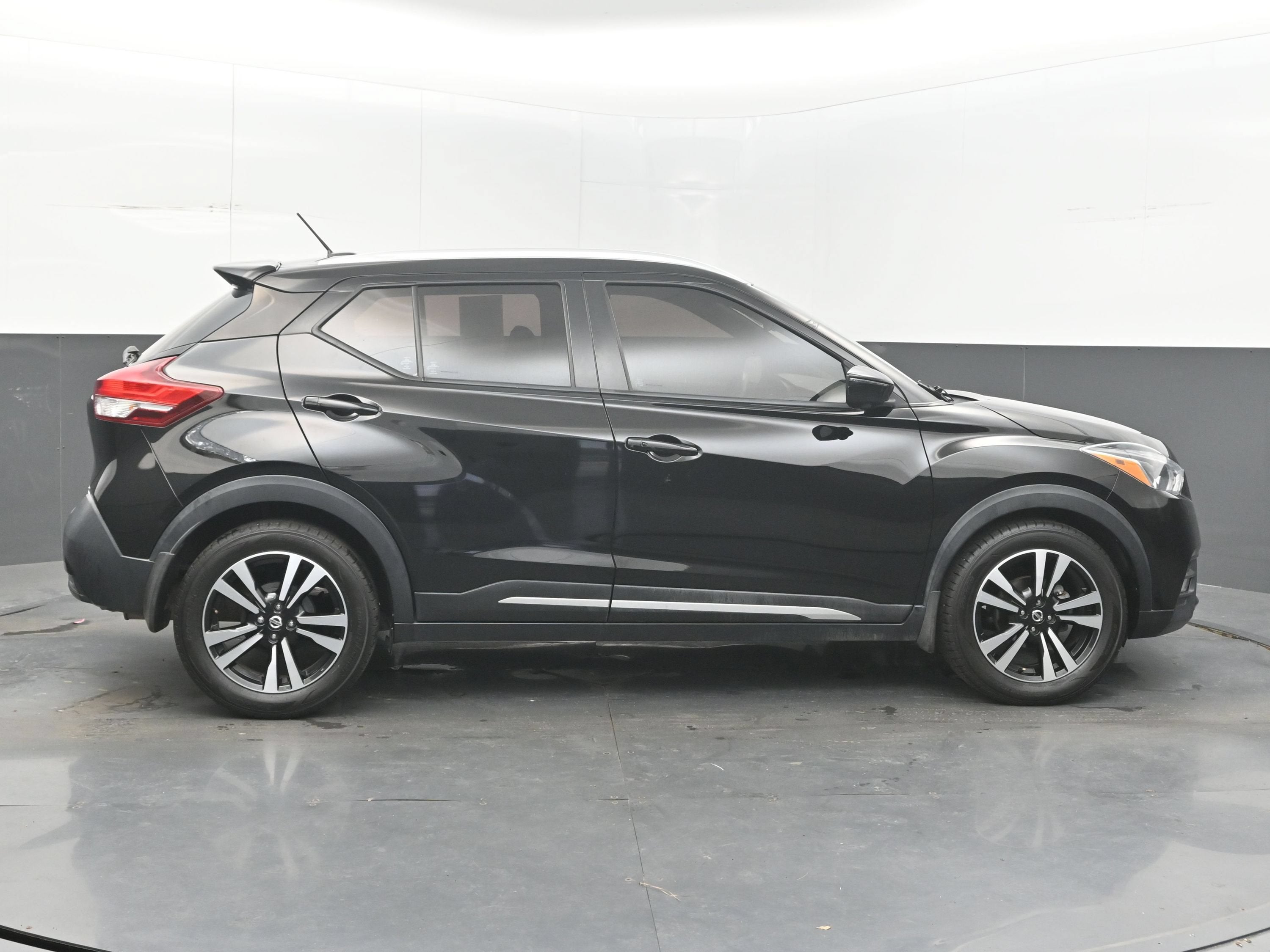 2018 Nissan Kicks SR