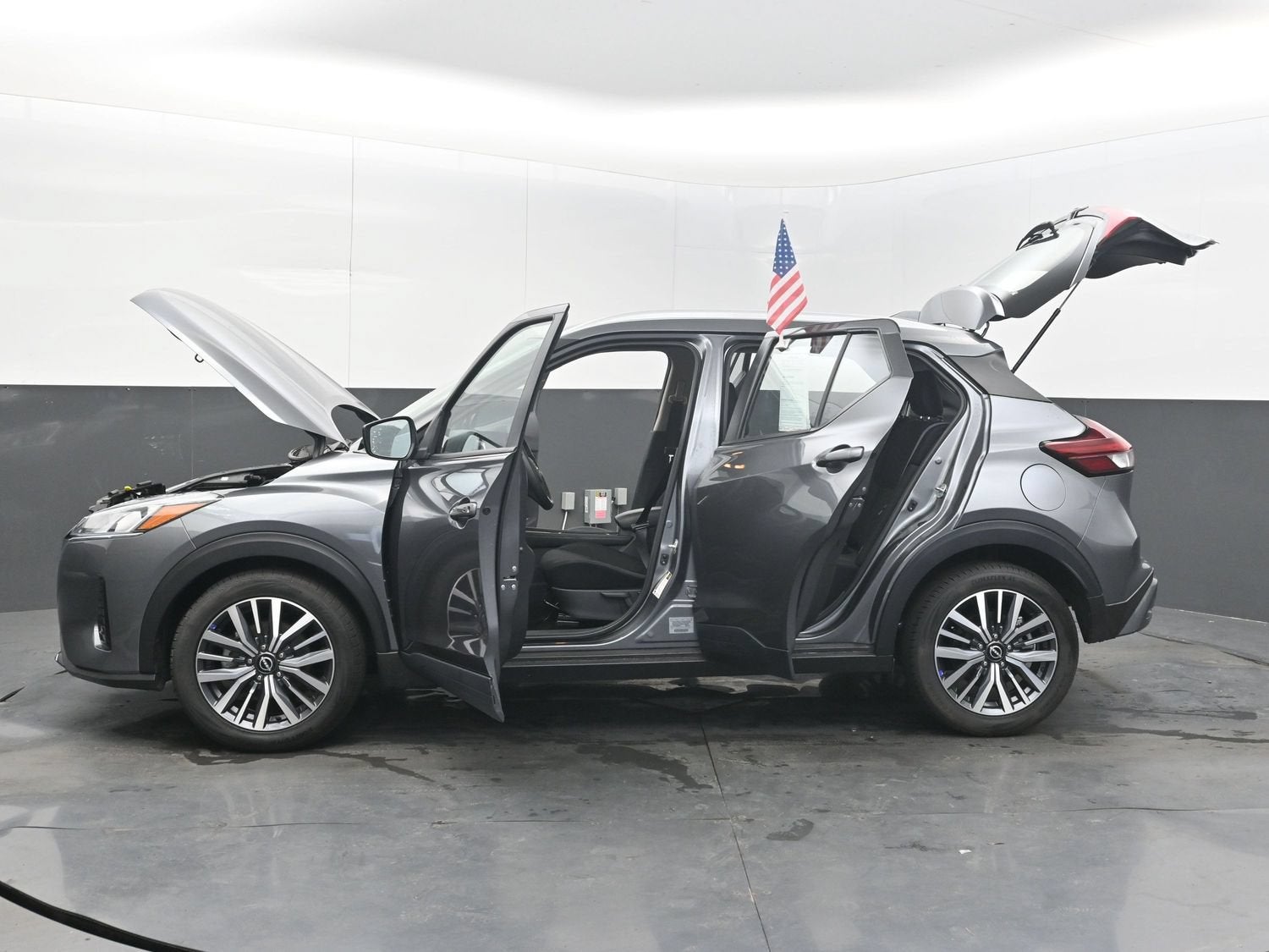 2024 Nissan Kicks SV
