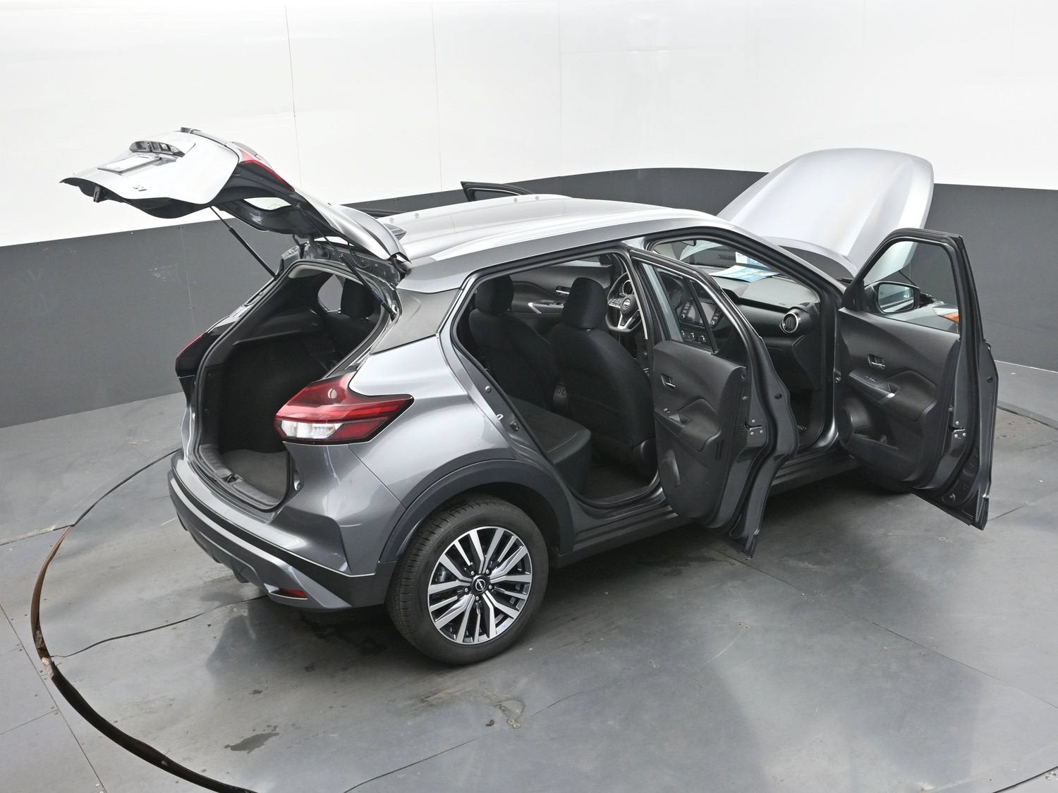 2024 Nissan Kicks SV