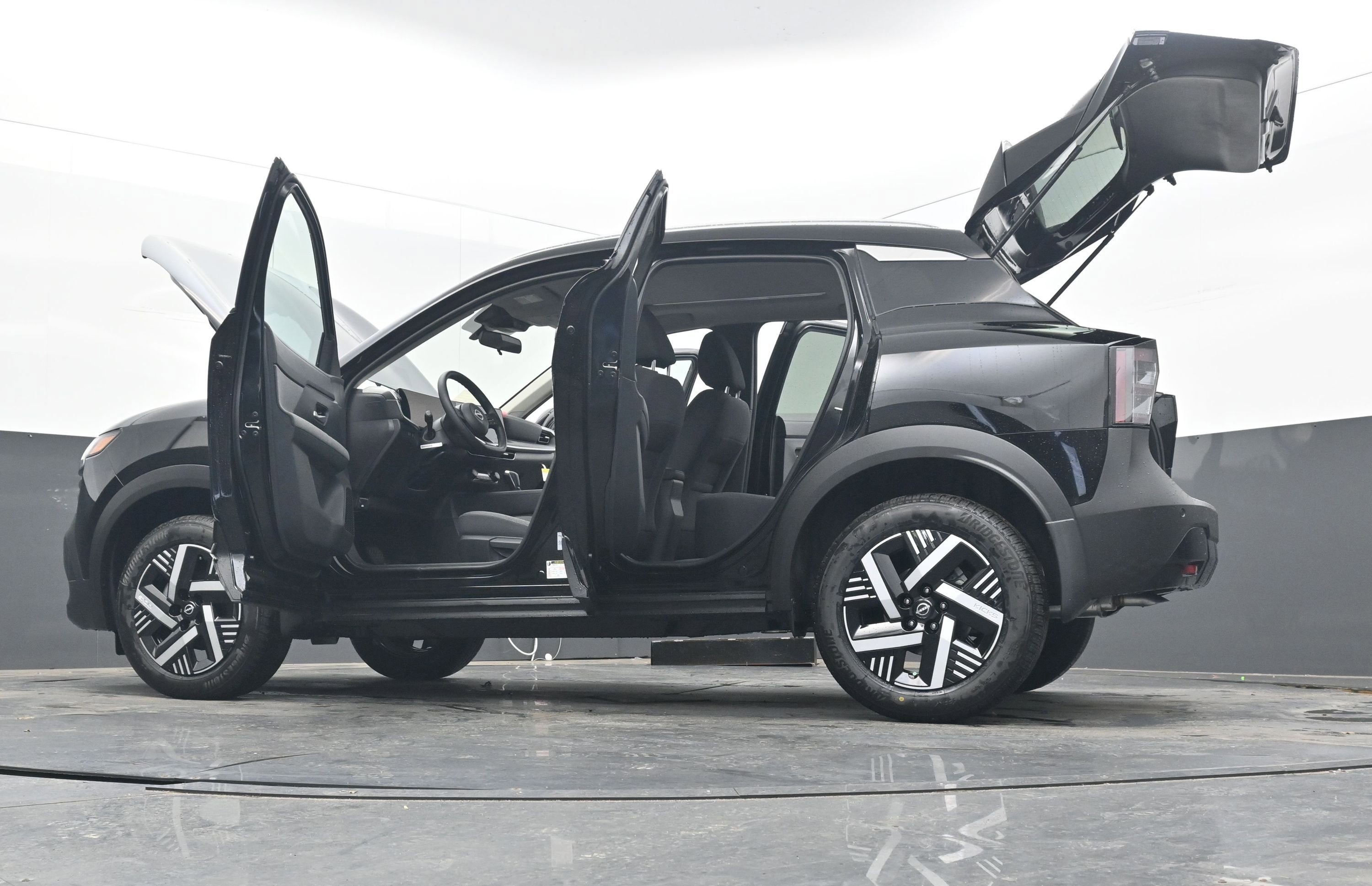 2026 Nissan KICKS SV PREMIUM