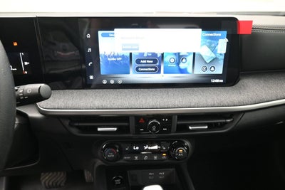2027 Nissan KICKS SV PREMIUM