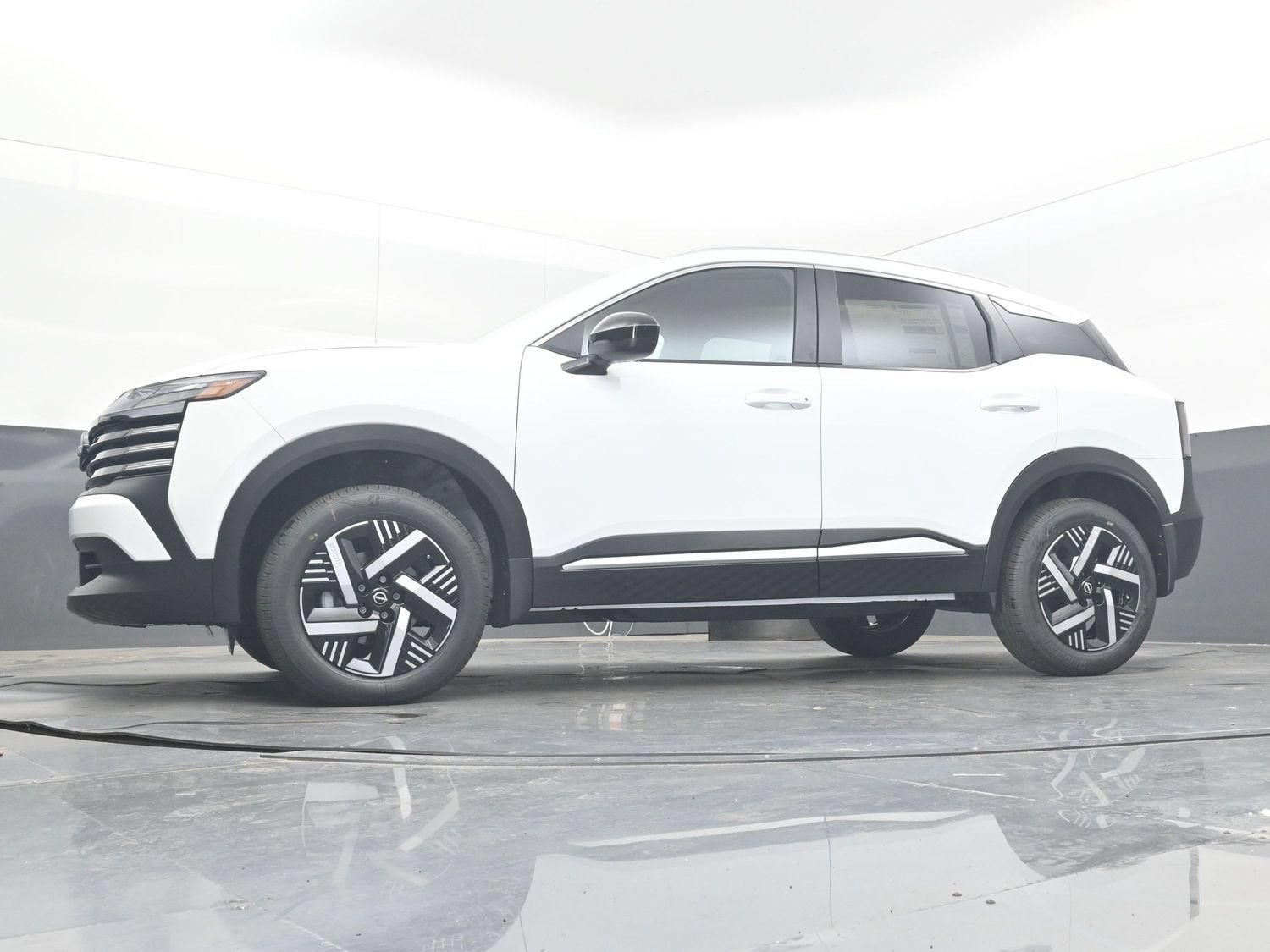 2027 Nissan KICKS SV PREMIUM