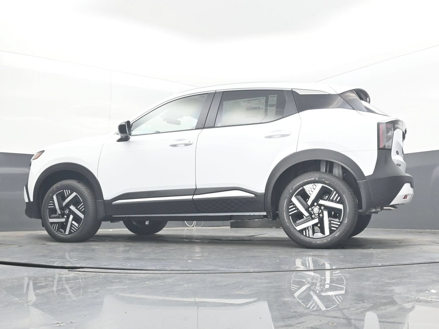 2027 Nissan KICKS SV PREMIUM
