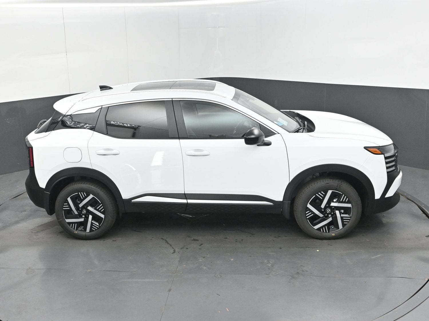 2027 Nissan KICKS SV PREMIUM