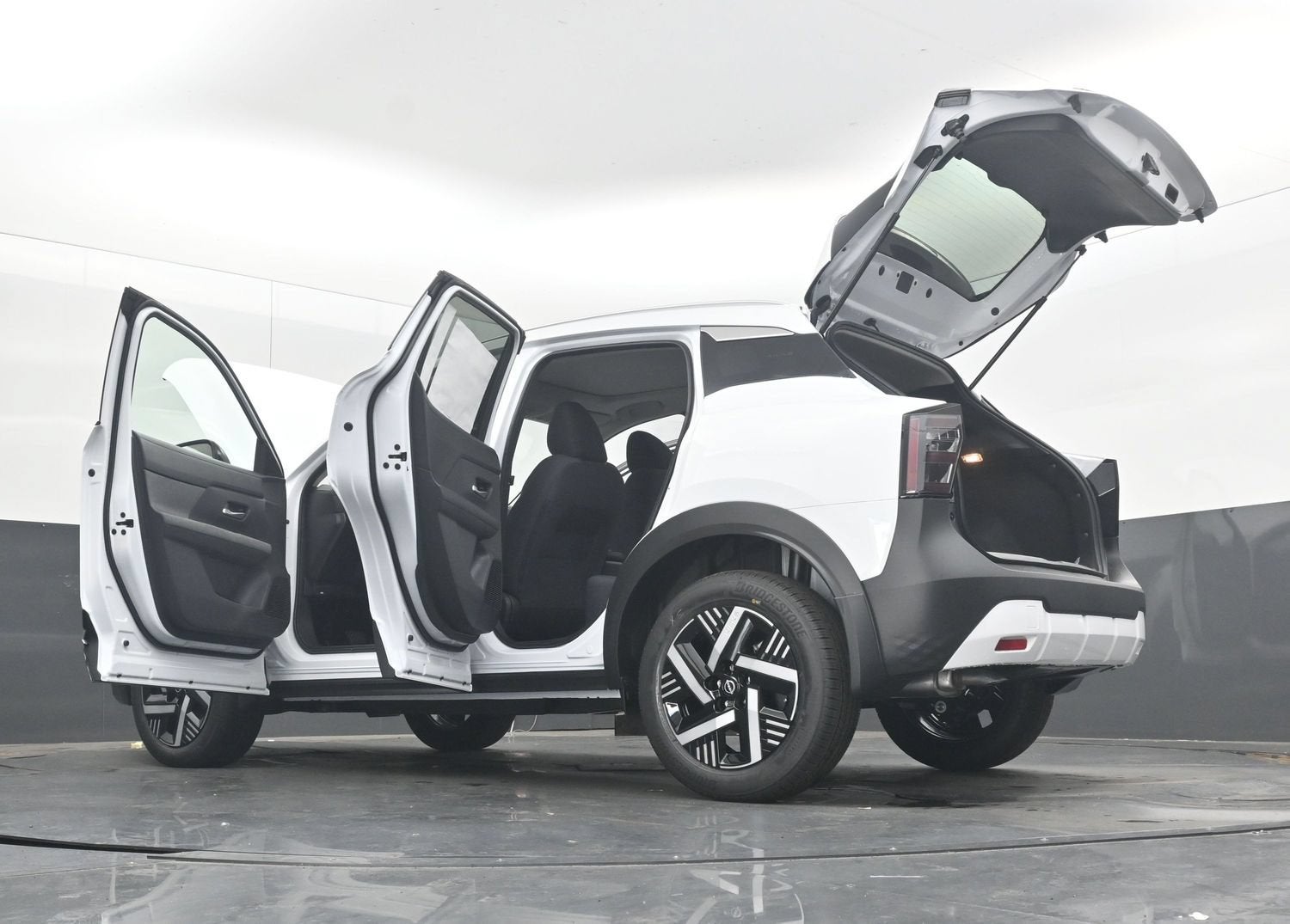 2027 Nissan KICKS SV PREMIUM