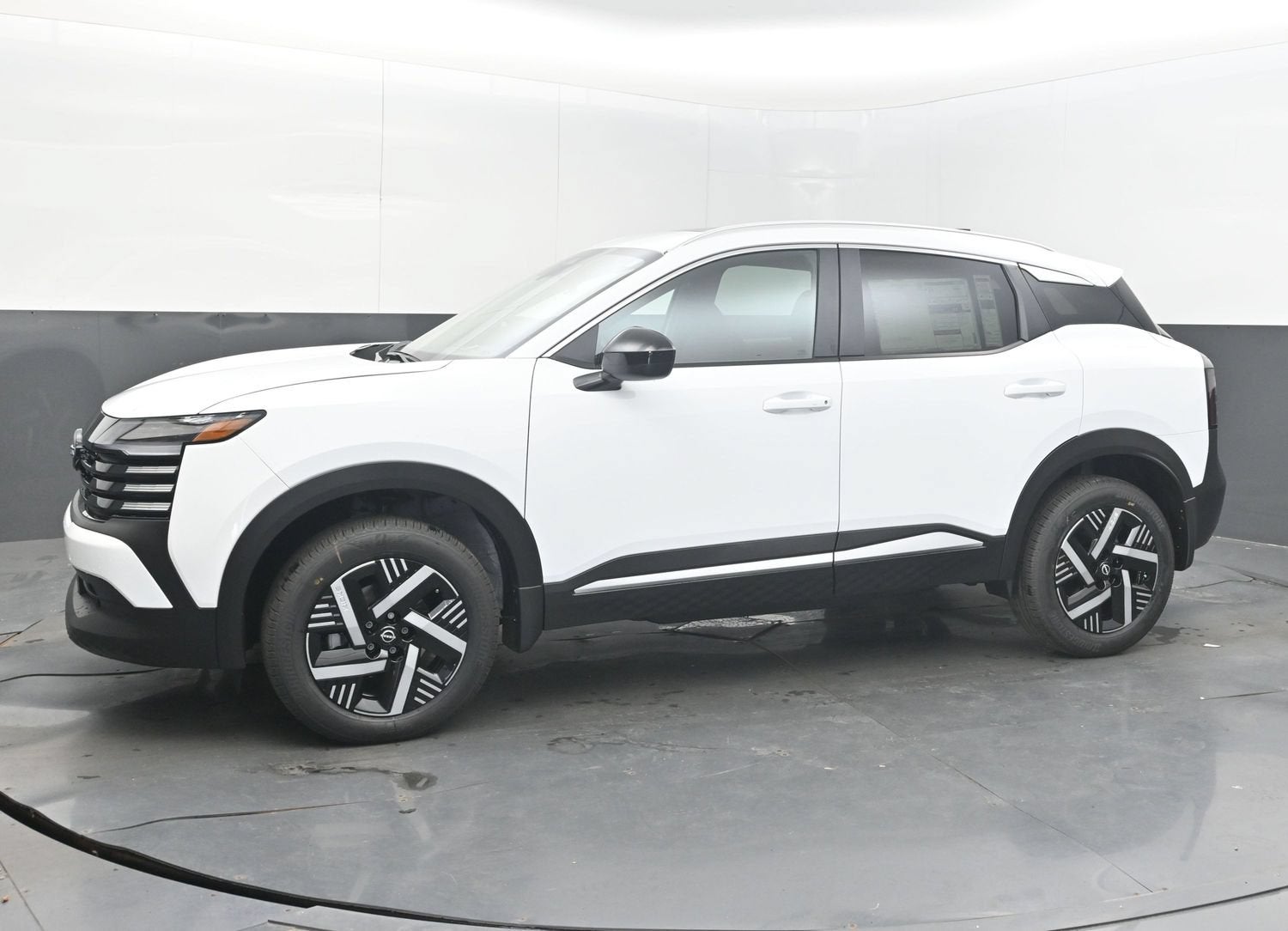 2027 Nissan KICKS SV PREMIUM