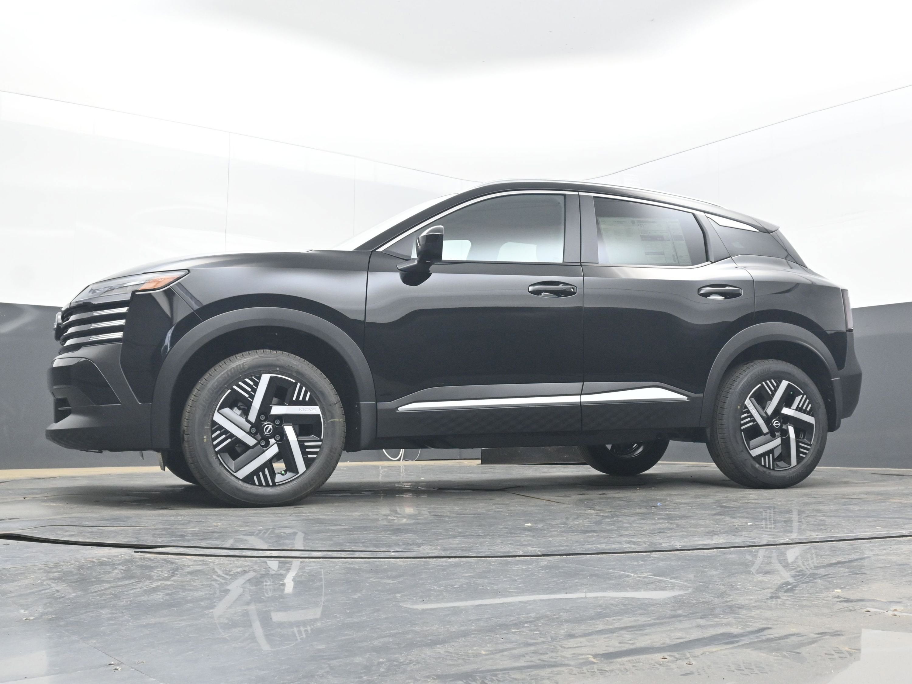 2026 Nissan KICKS SV PREMIUM