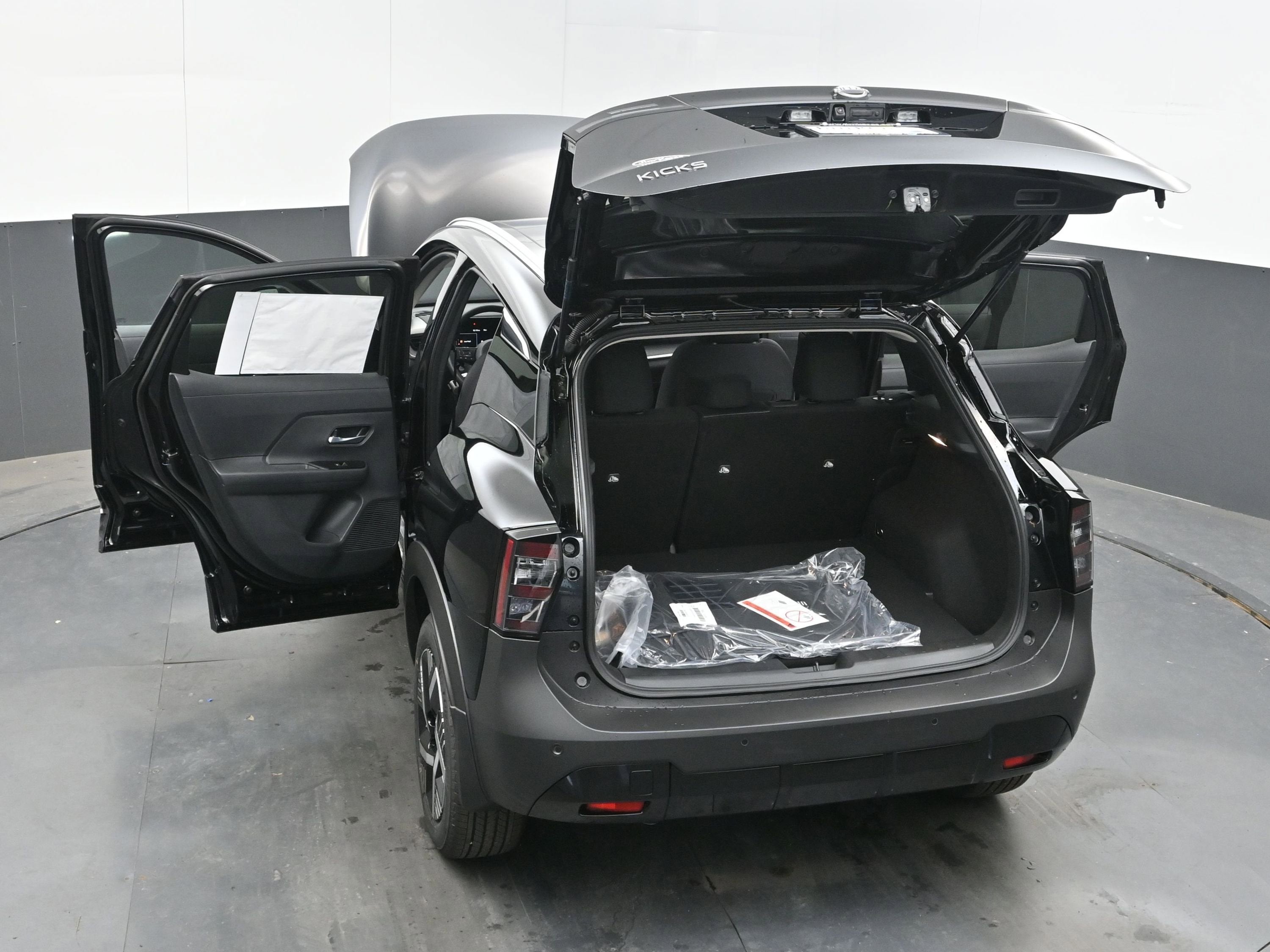 2026 Nissan KICKS SV PREMIUM