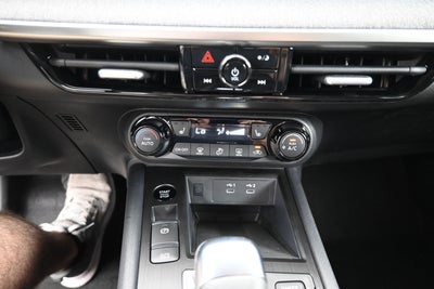 2026 Nissan KICKS SV PREMIUM