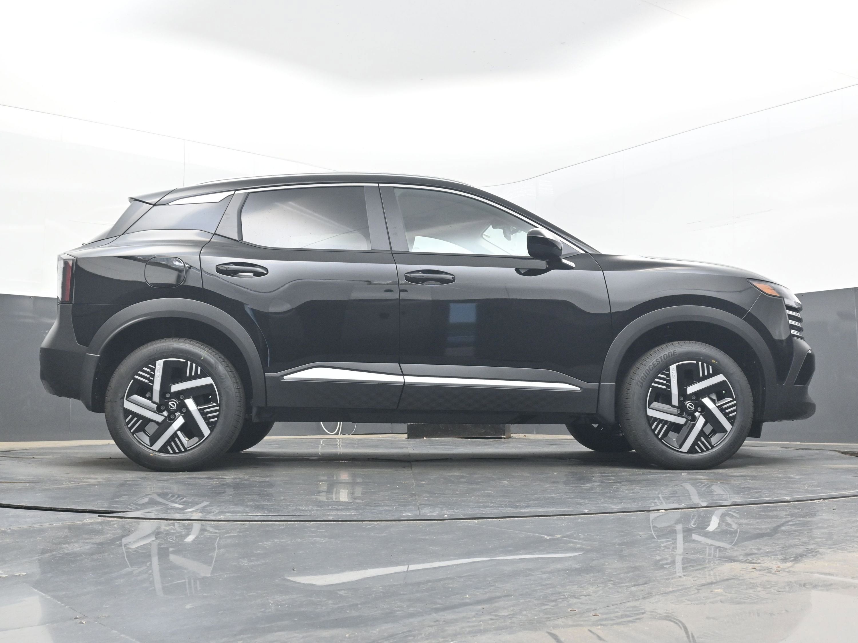 2026 Nissan KICKS SV PREMIUM
